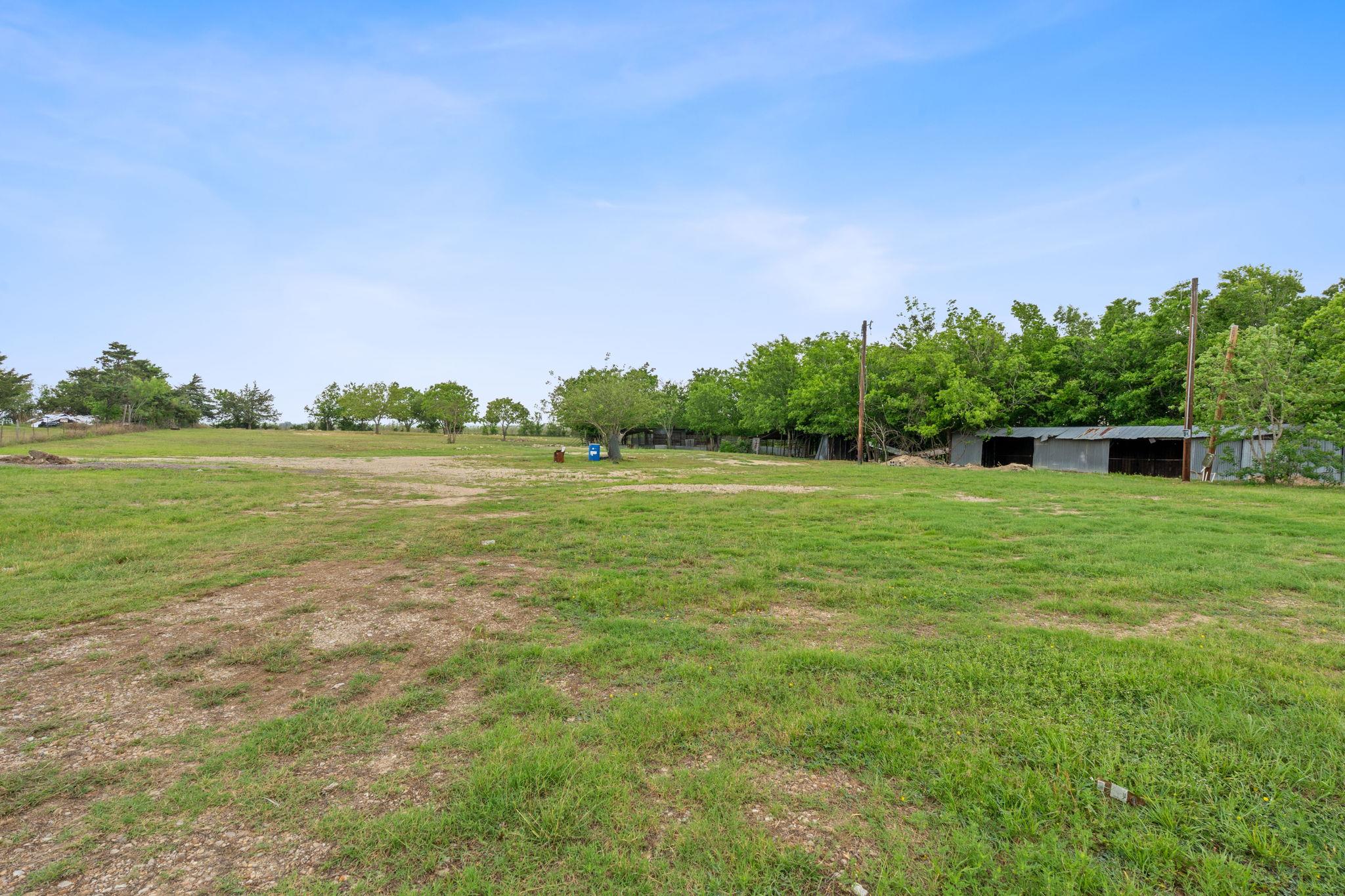 9900 Shively Ln, Austin, TX 78747