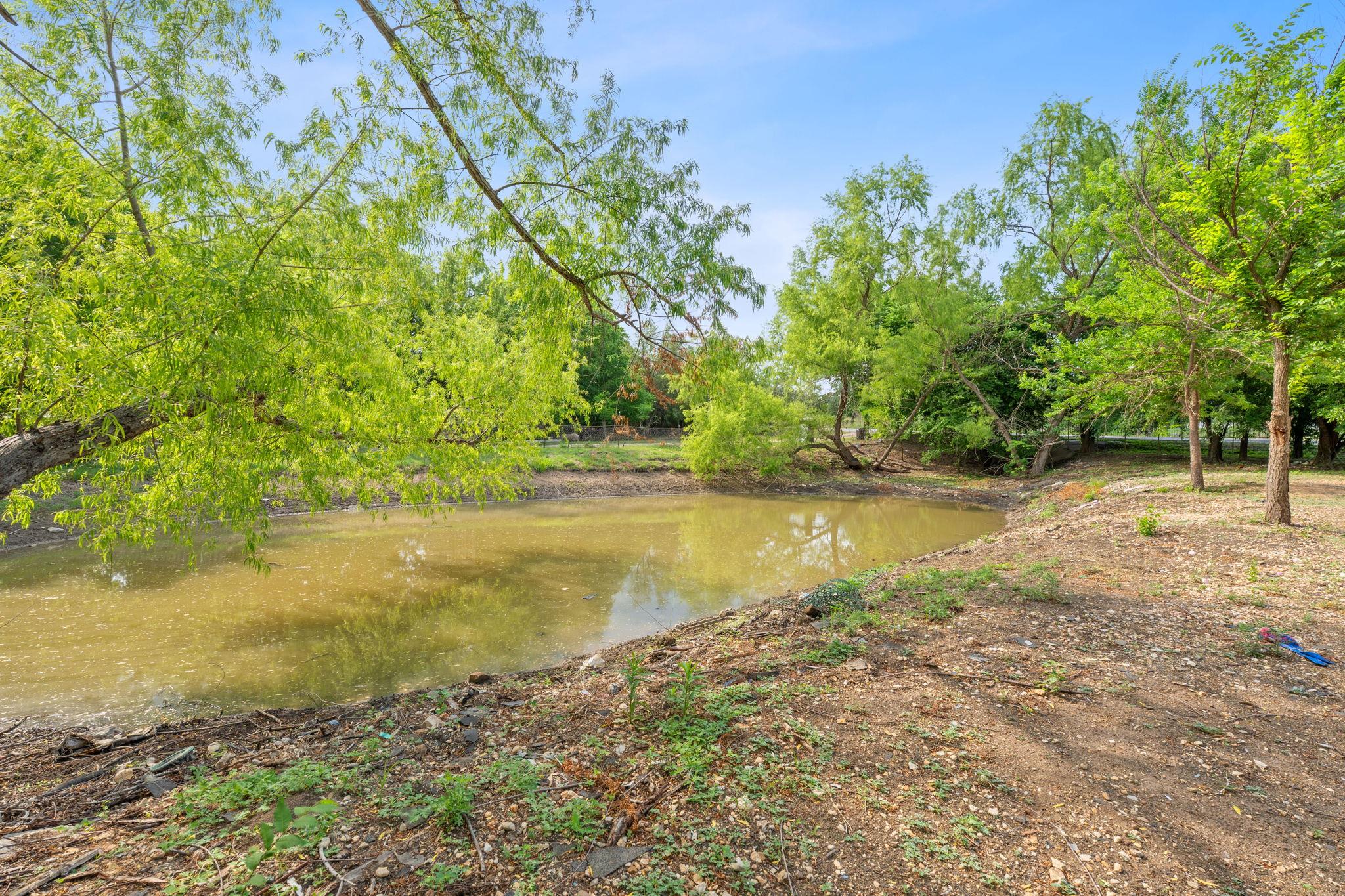 9900 Shively Ln, Austin, TX 78747