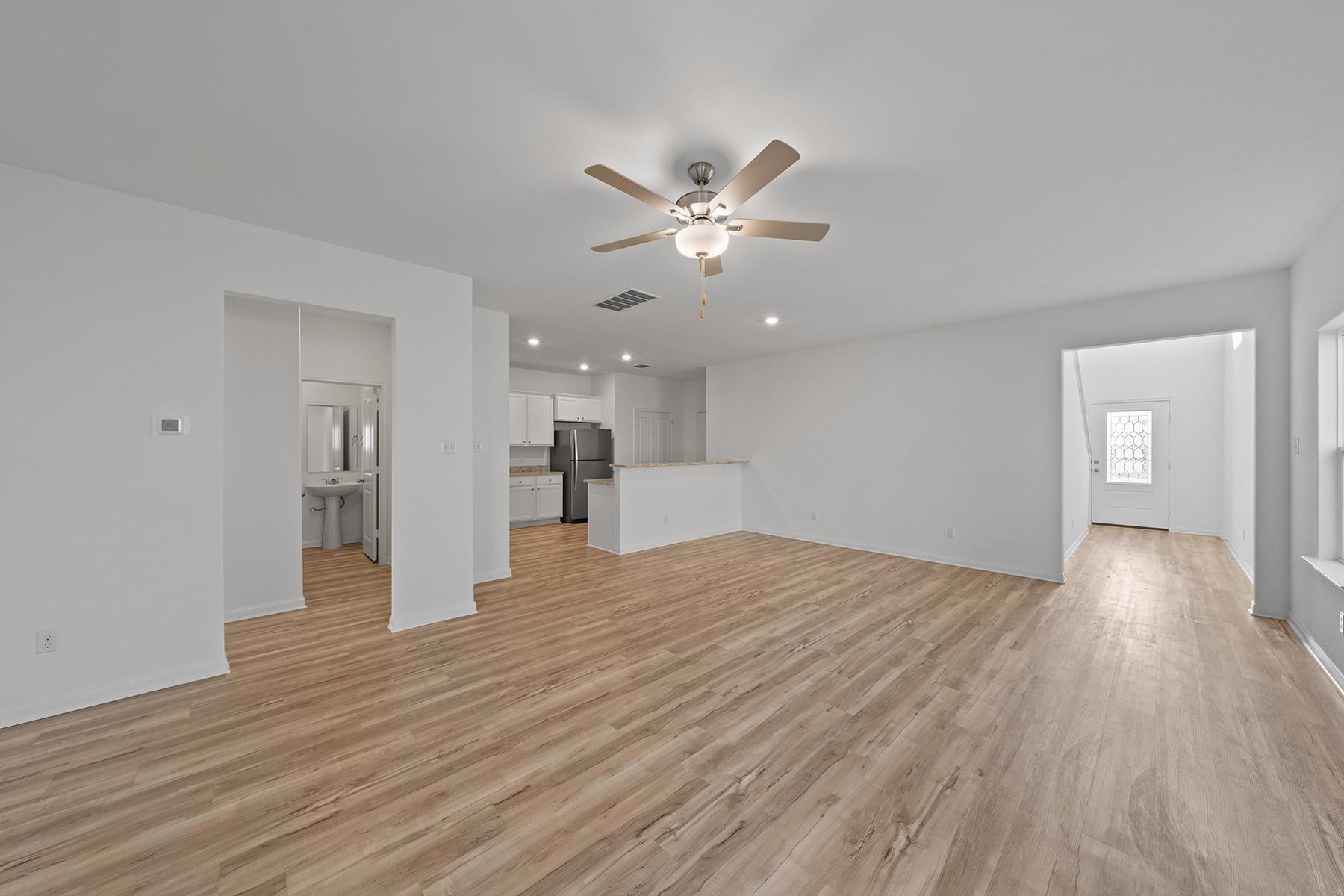 18237 Stellers Sea St, Elgin, TX 78621