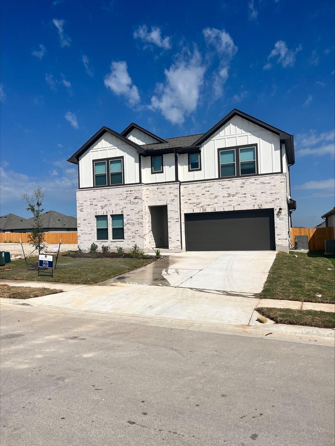 301 Memita Rd, Jarrell, TX 76537