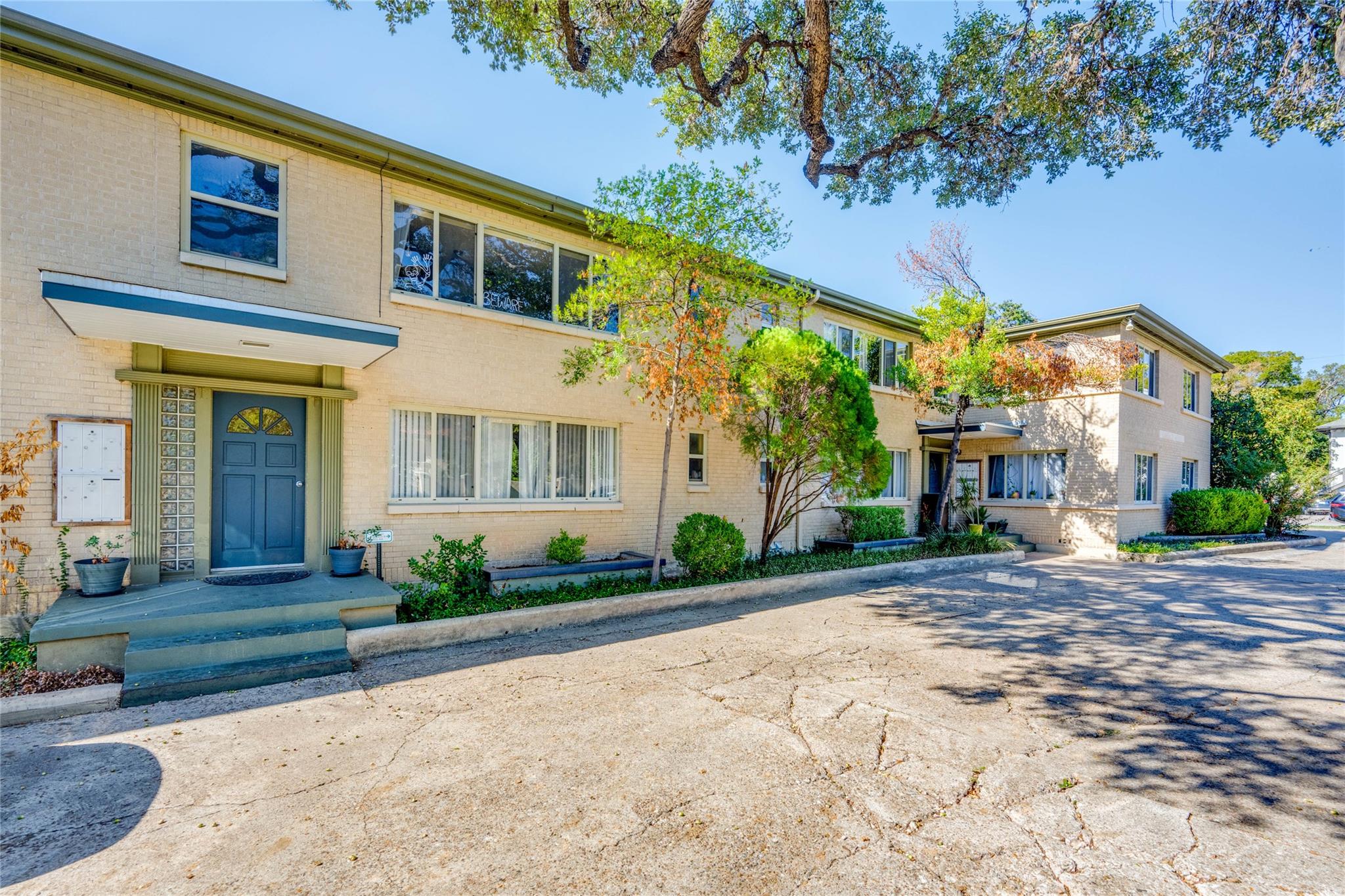 1409 Enfield Rd, Austin, TX 78703