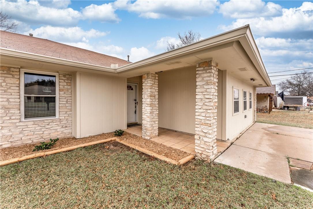 707 E Central Dr, Georgetown, TX 78628