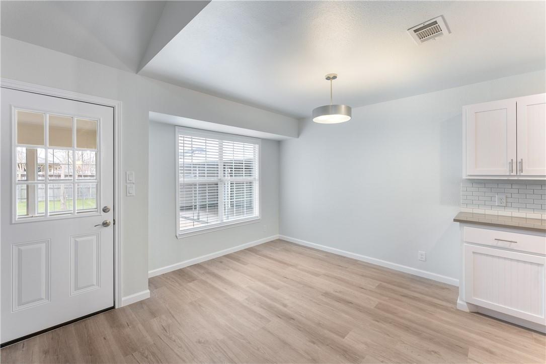 707 E Central Dr, Georgetown, TX 78628