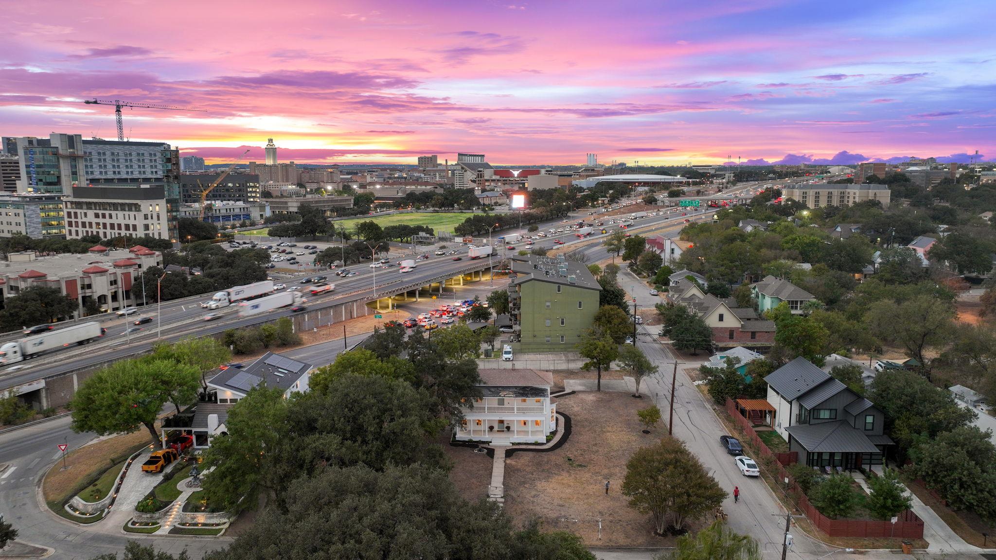 810 E 13th St, Austin, TX 78702