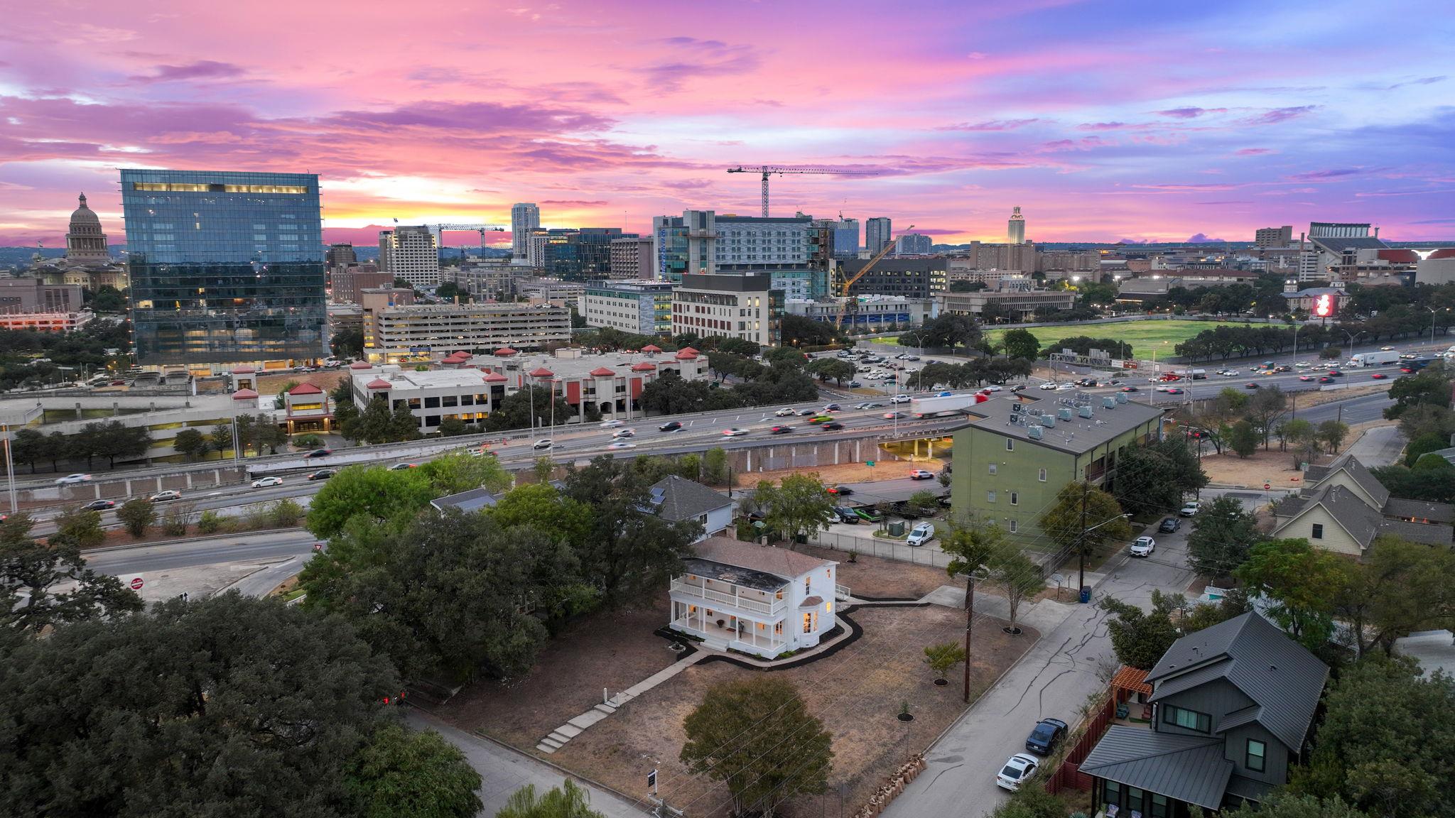 810 E 13th St, Austin, TX 78702