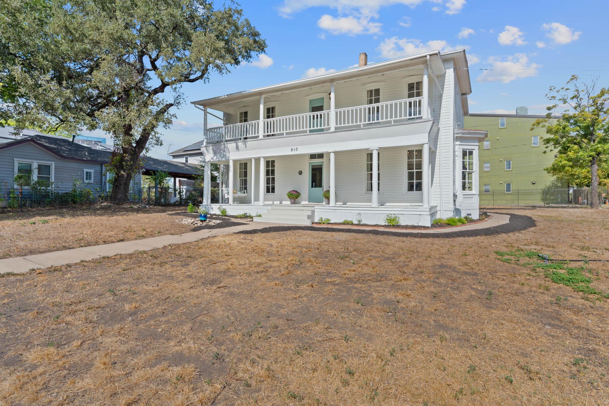810 E 13th St, Austin, TX 78702