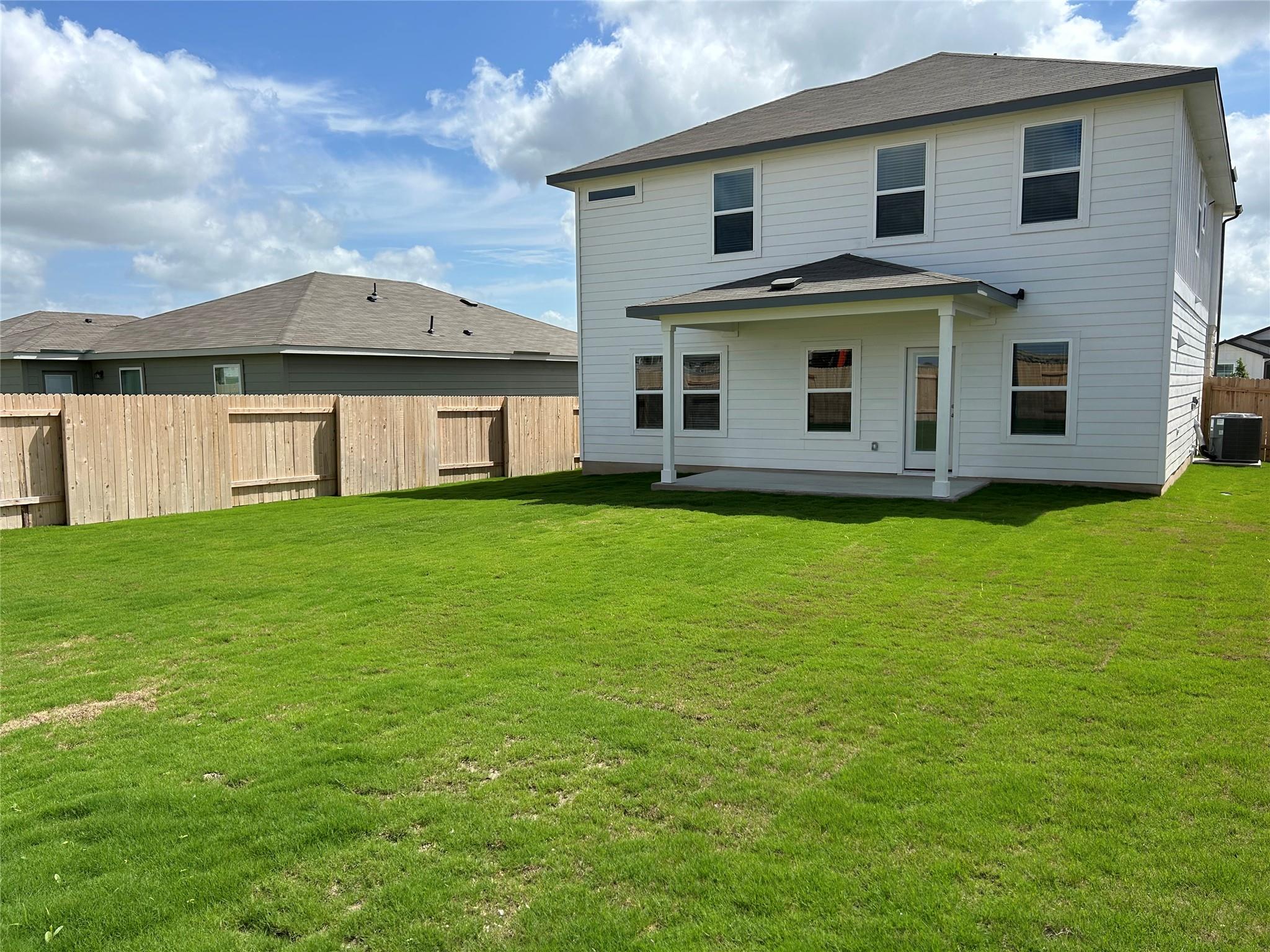 169 Honey Bee Rd, Jarrell, TX 76537