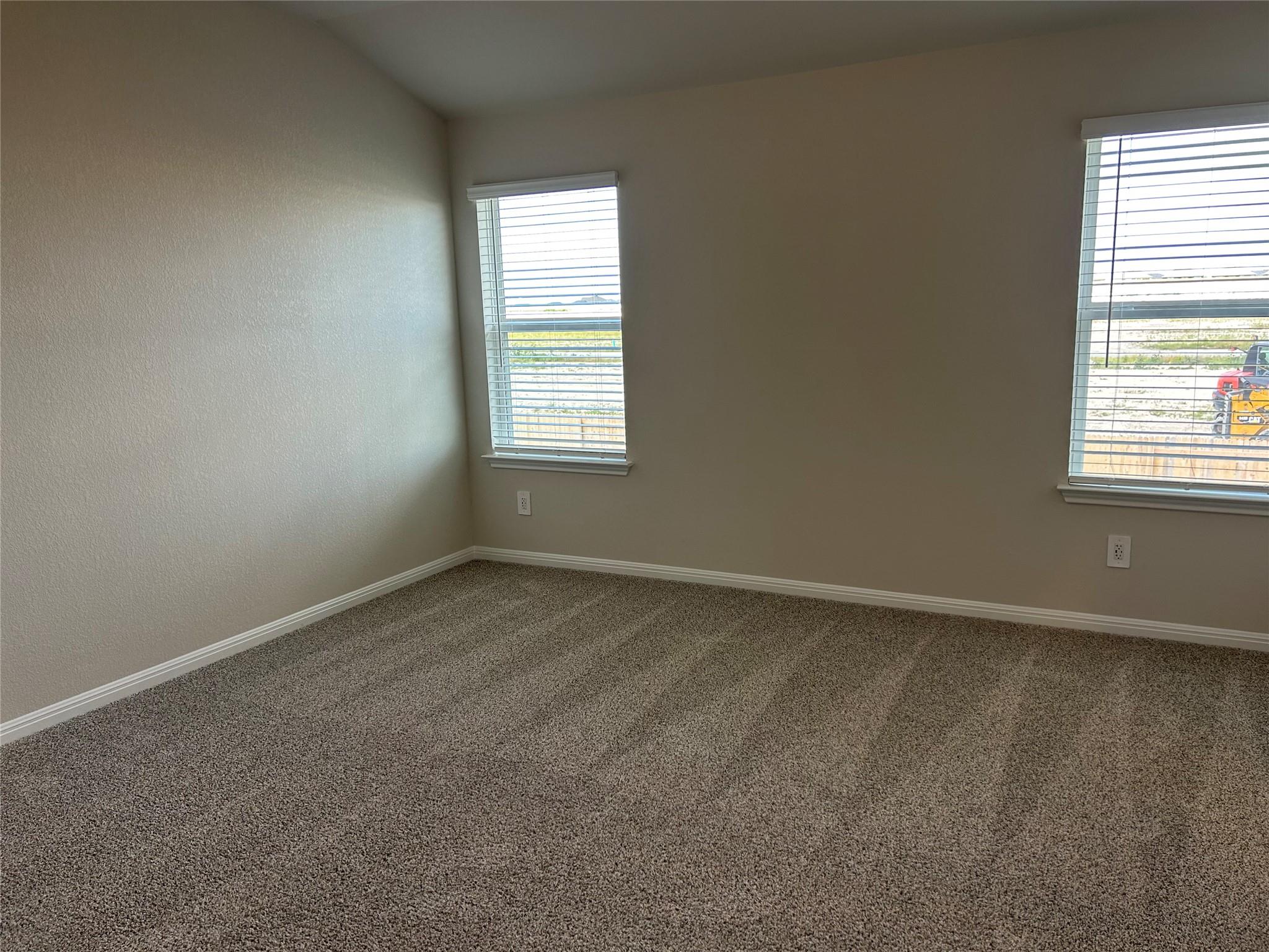 169 Honey Bee Rd, Jarrell, TX 76537