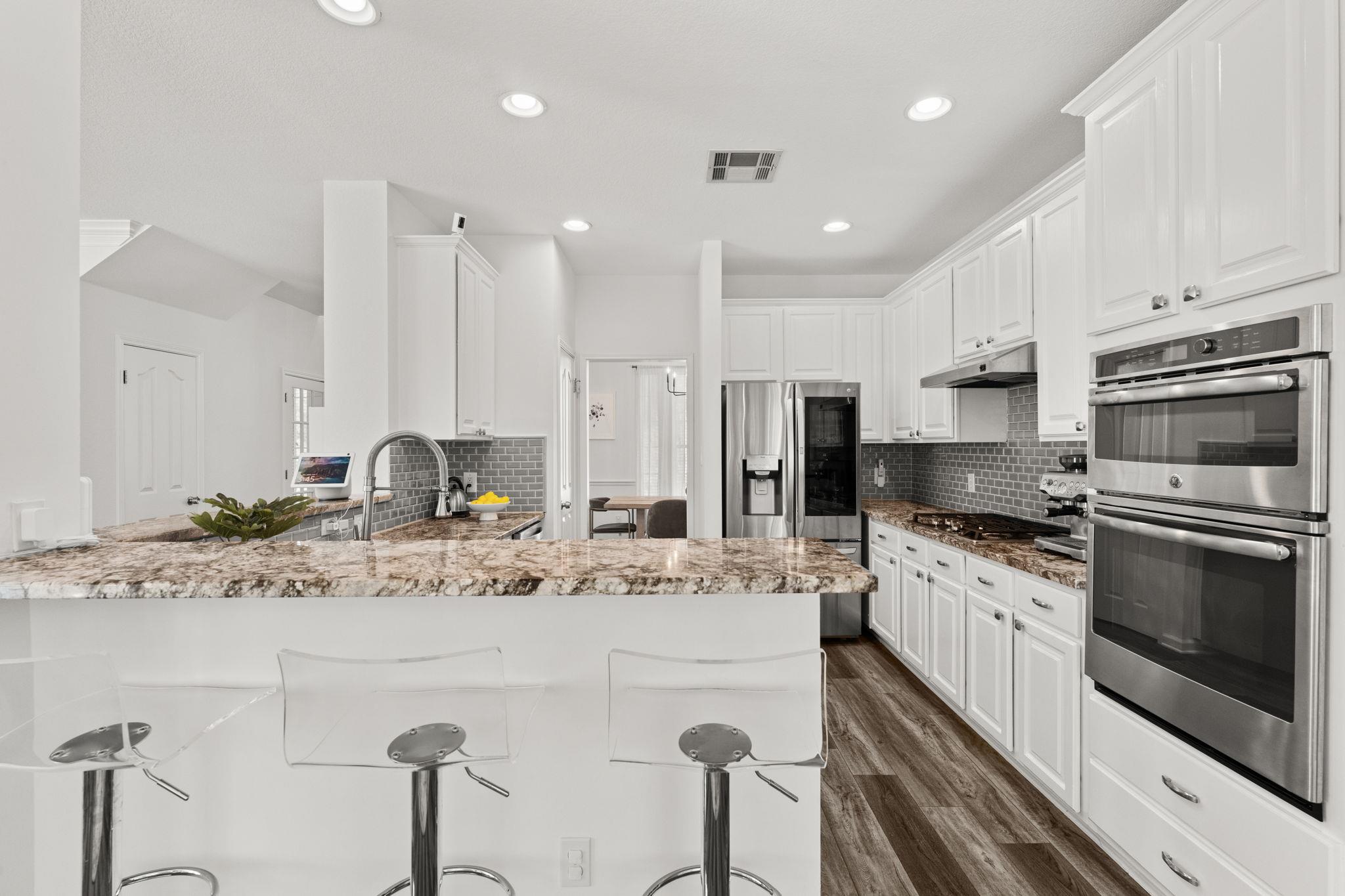 7016 Bending Oak Rd, Austin, TX 78749