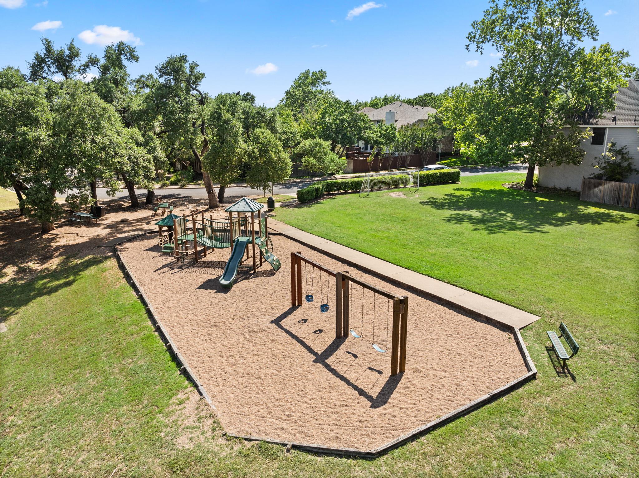 7016 Bending Oak Rd, Austin, TX 78749