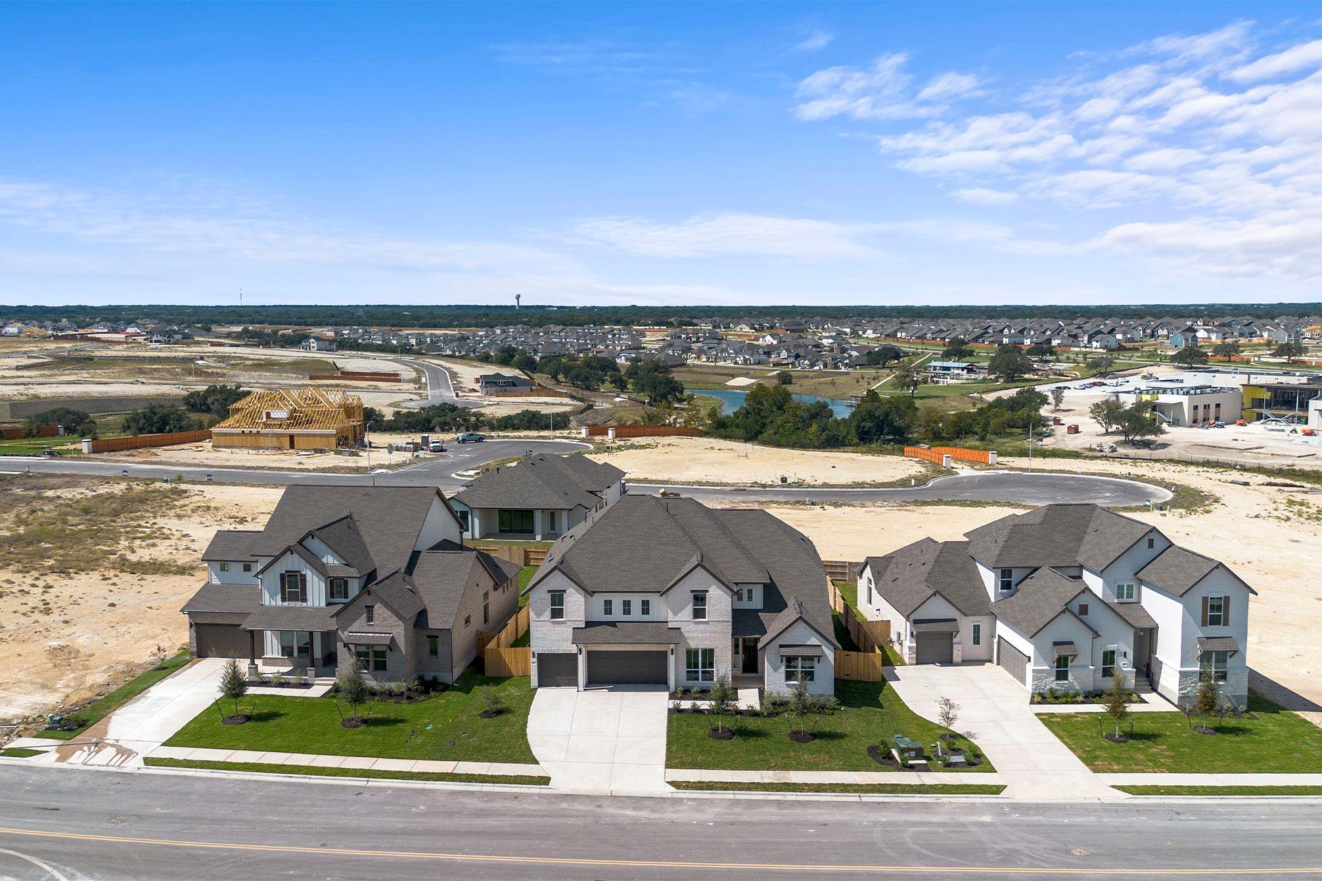 816 S Hemingway Loop, Liberty Hill, TX 78642