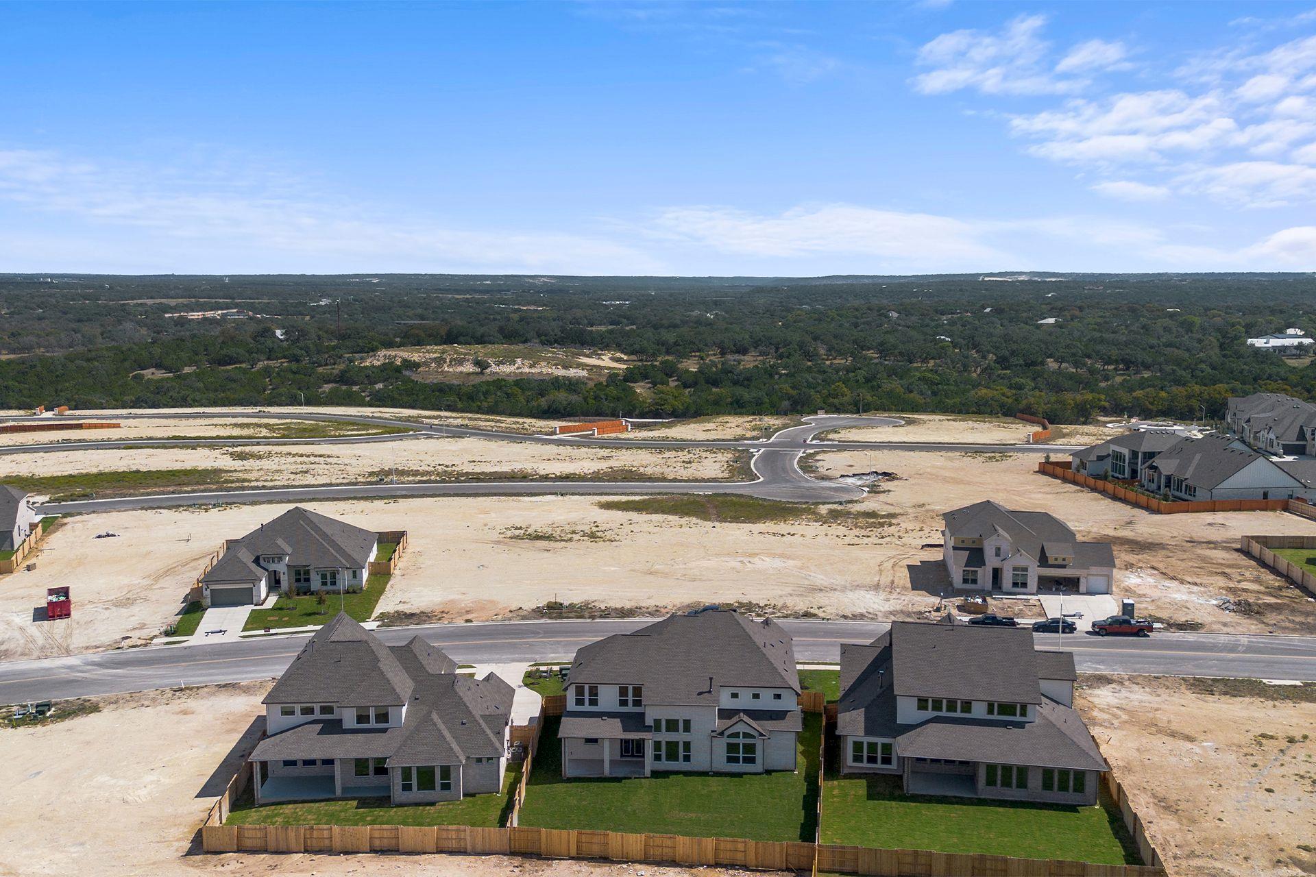 816 S Hemingway Loop, Liberty Hill, TX 78642