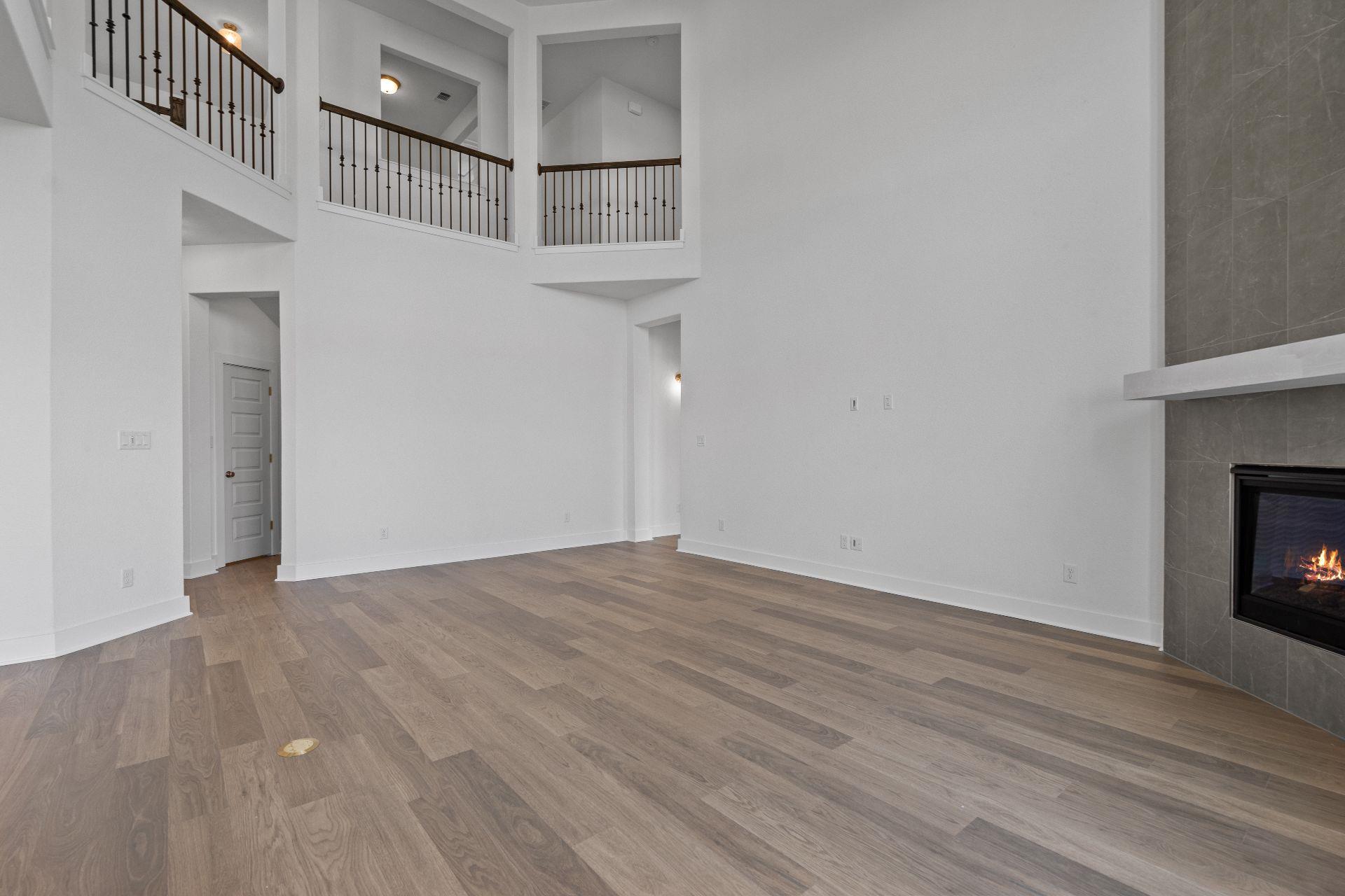 816 S Hemingway Loop, Liberty Hill, TX 78642