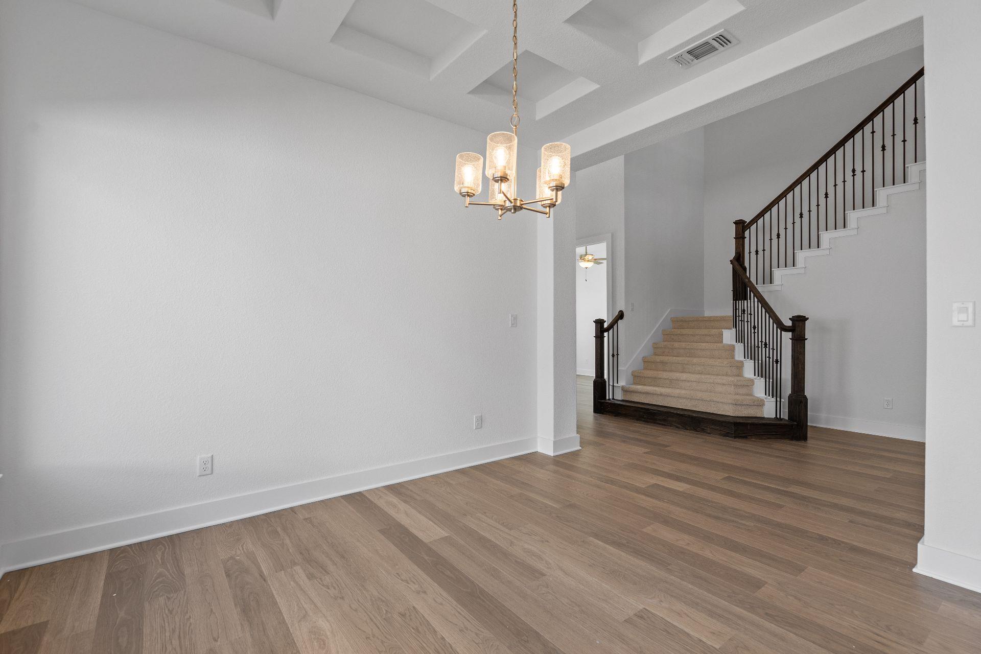 816 S Hemingway Loop, Liberty Hill, TX 78642