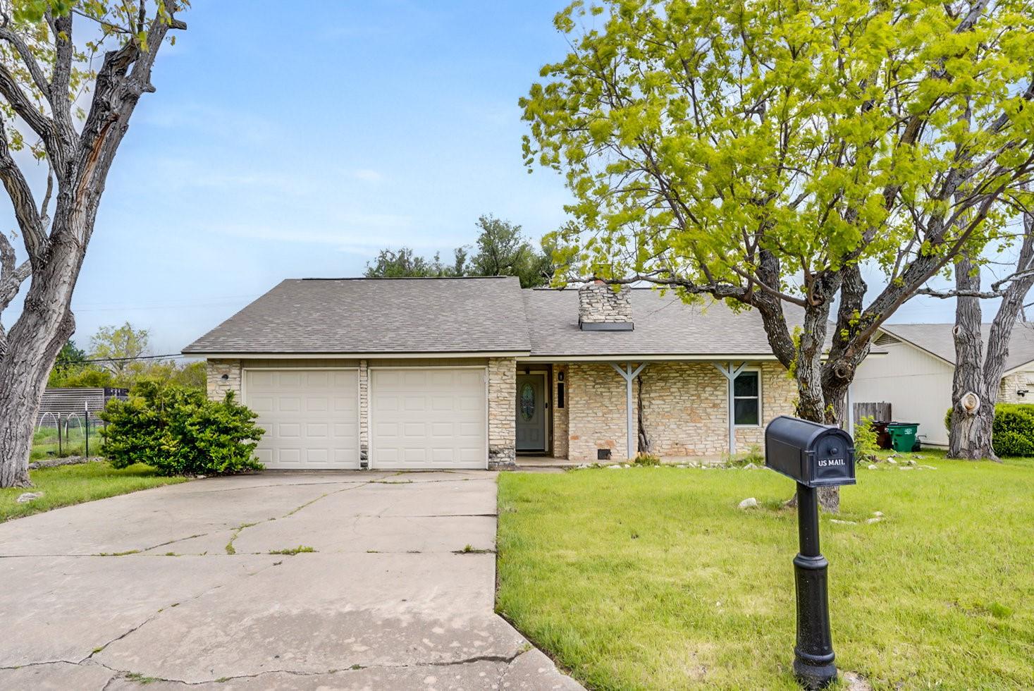 302 Garden Ct, Round Rock, TX 78664