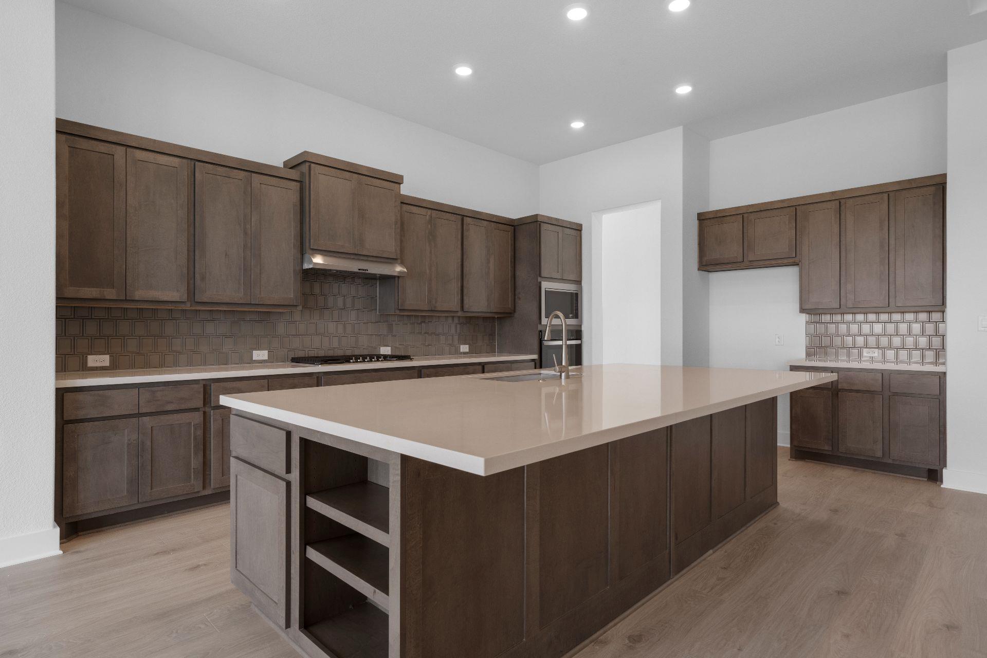 825 S Hemingway Loop, Liberty Hill, TX 78642