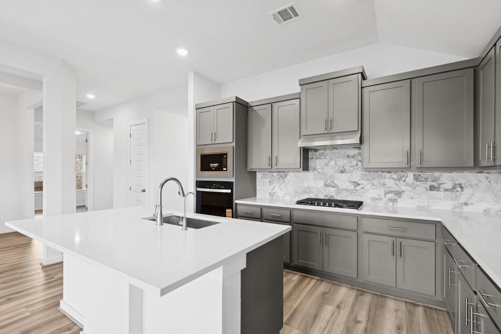 112 Big Pine Creek Ln, Bastrop, TX 78602