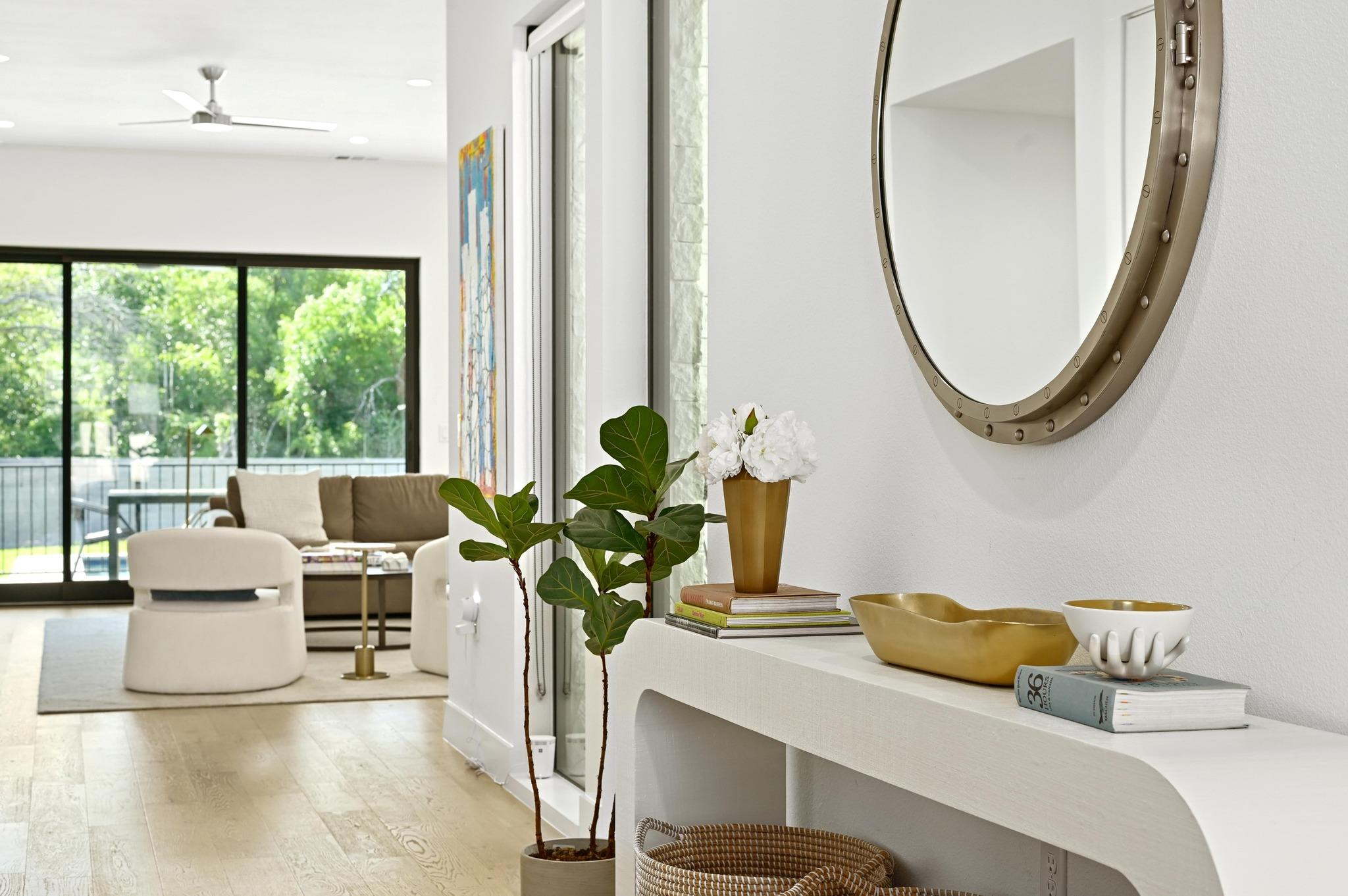 5515 Jim Hogg Ave # B, Austin, TX 78756