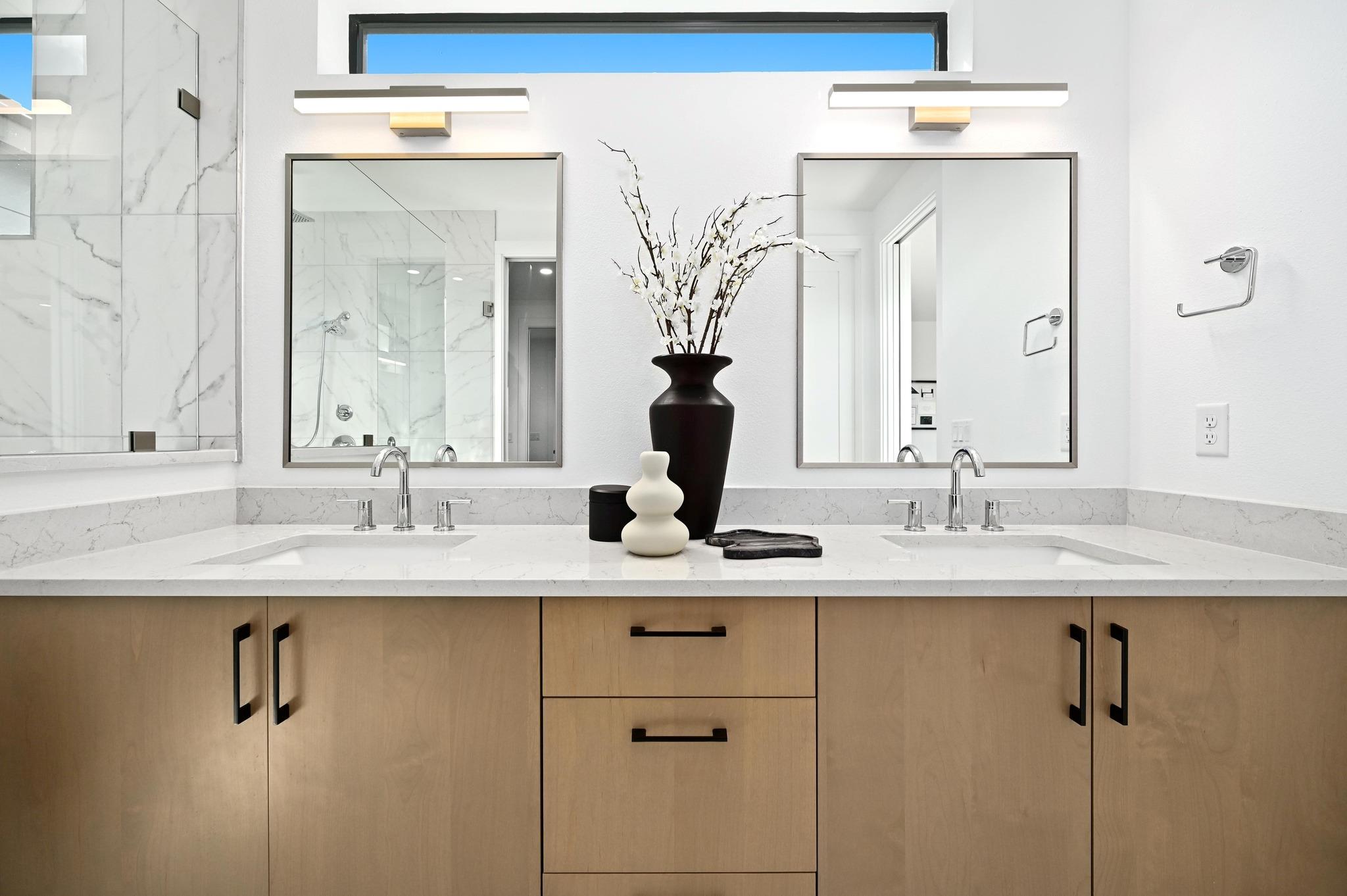 5515 Jim Hogg Ave # B, Austin, TX 78756