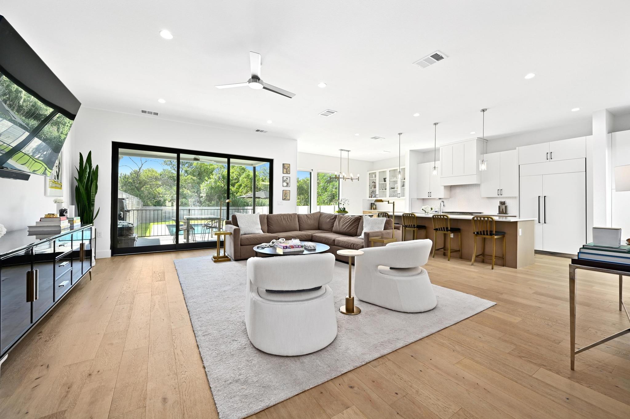 5515 Jim Hogg Ave # B, Austin, TX 78756