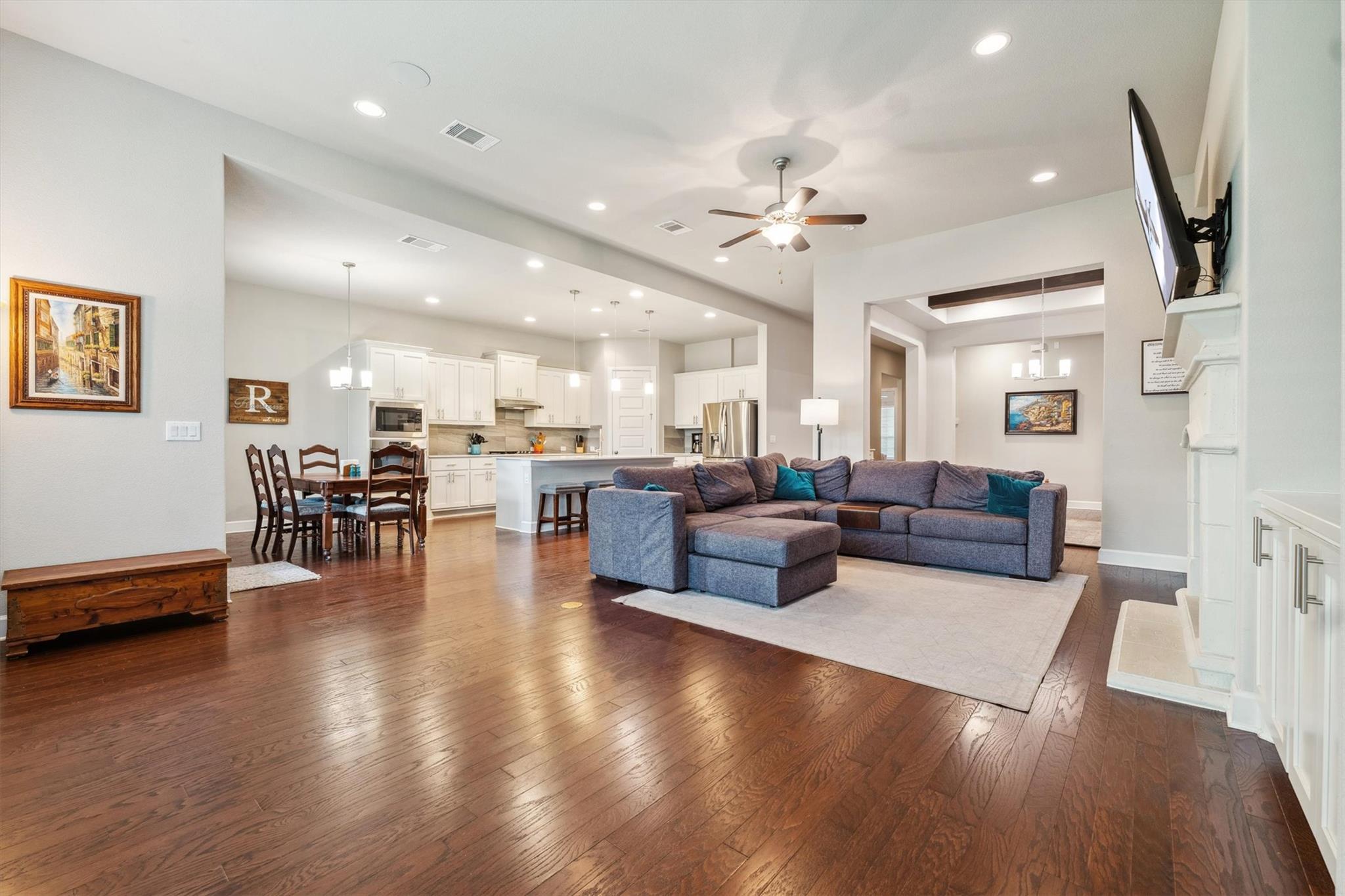 1005 Hezekiah Ln, Leander, TX 78641