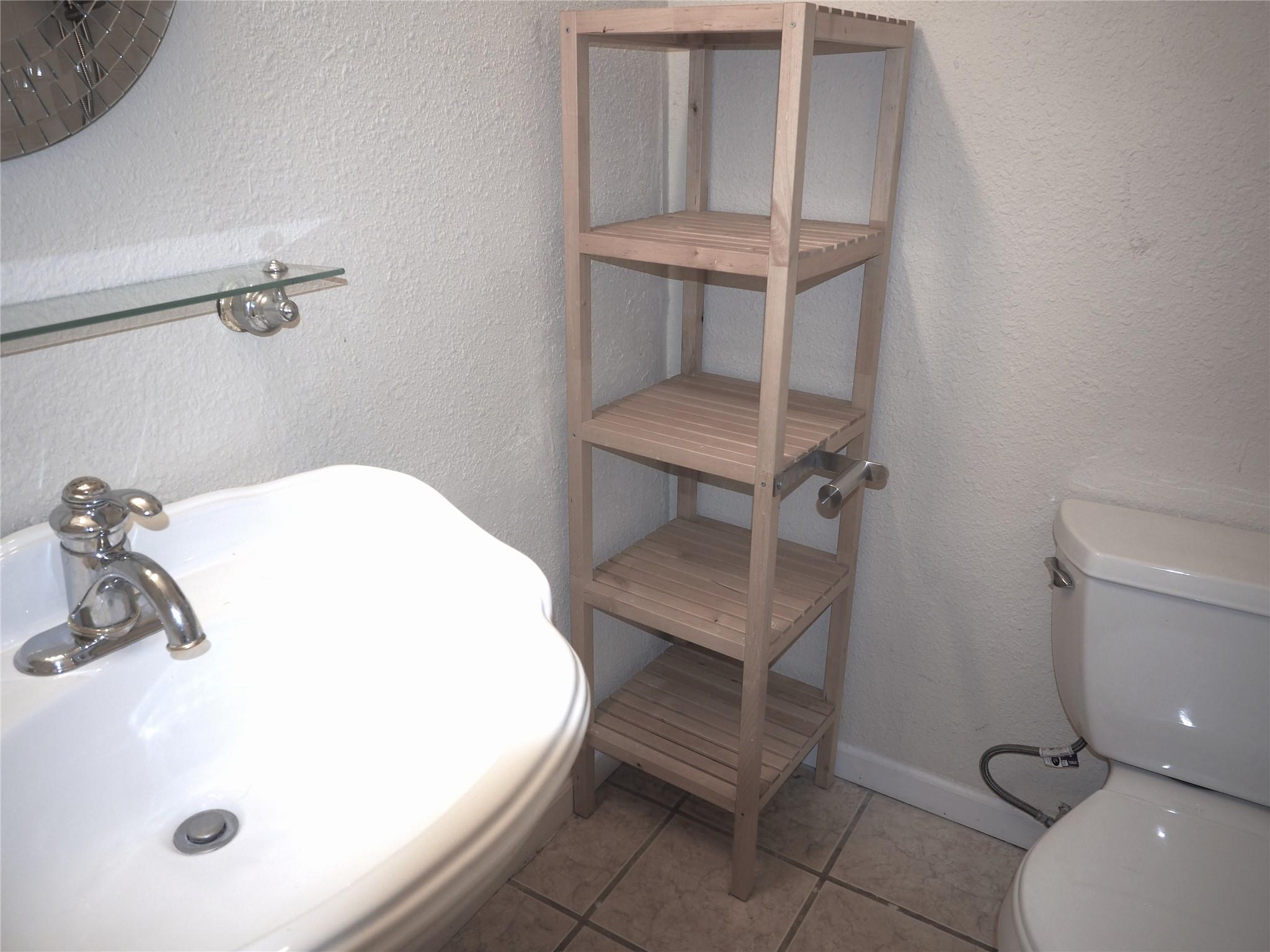 6473 Hart Ln, Austin, TX 78731