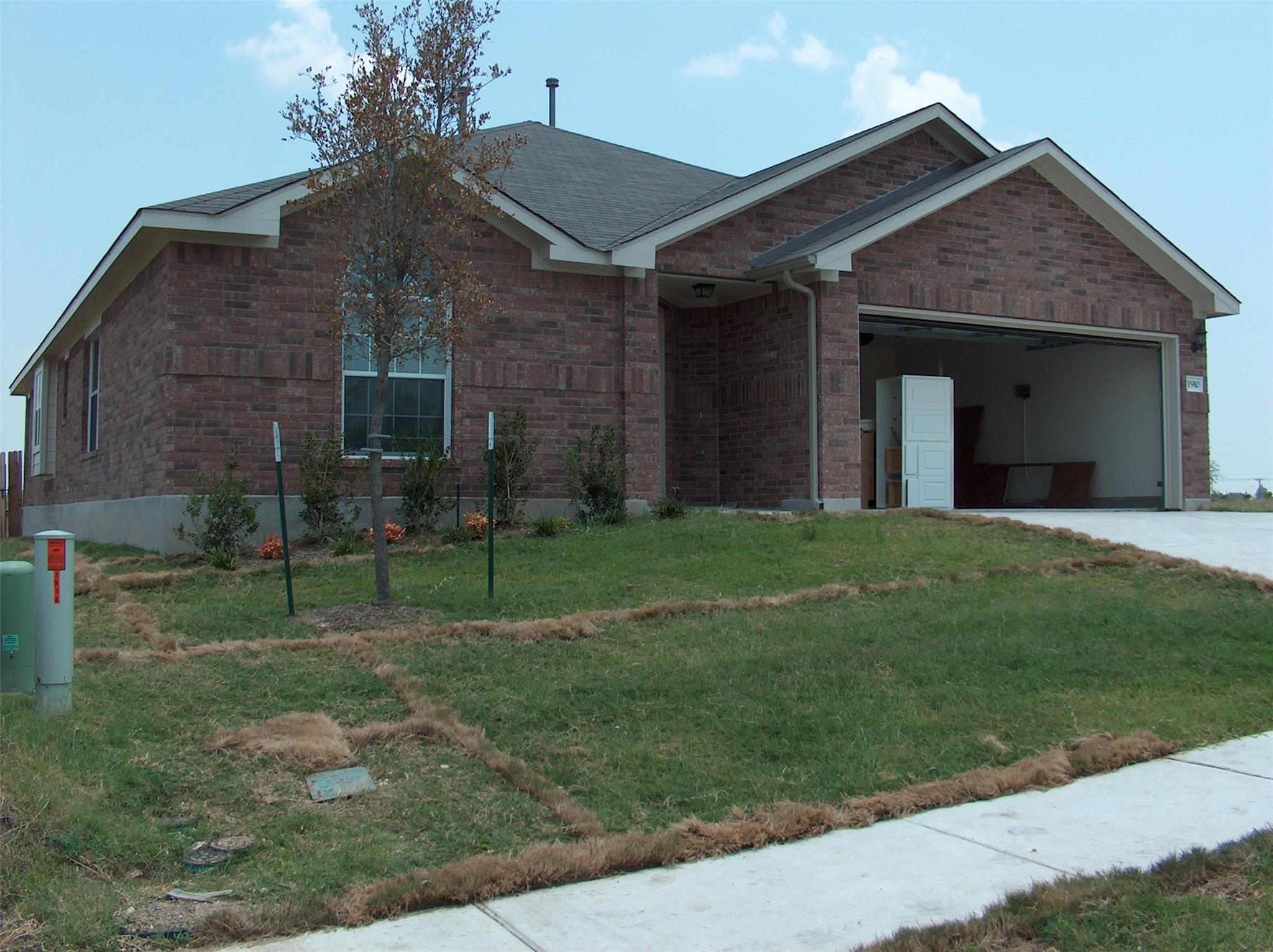 1910 Rachel Ln, Round Rock, TX 78664