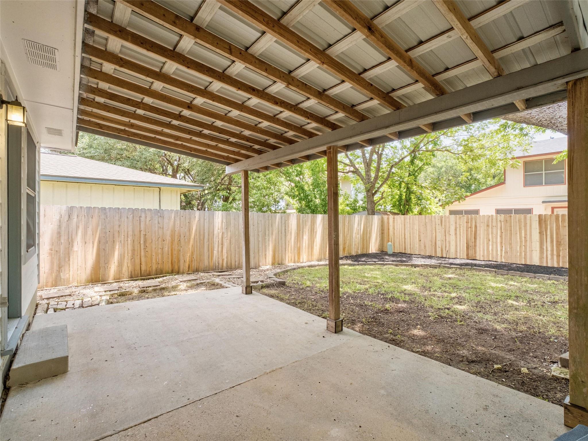 10719 Watchful Fox Dr, Austin, TX 78748