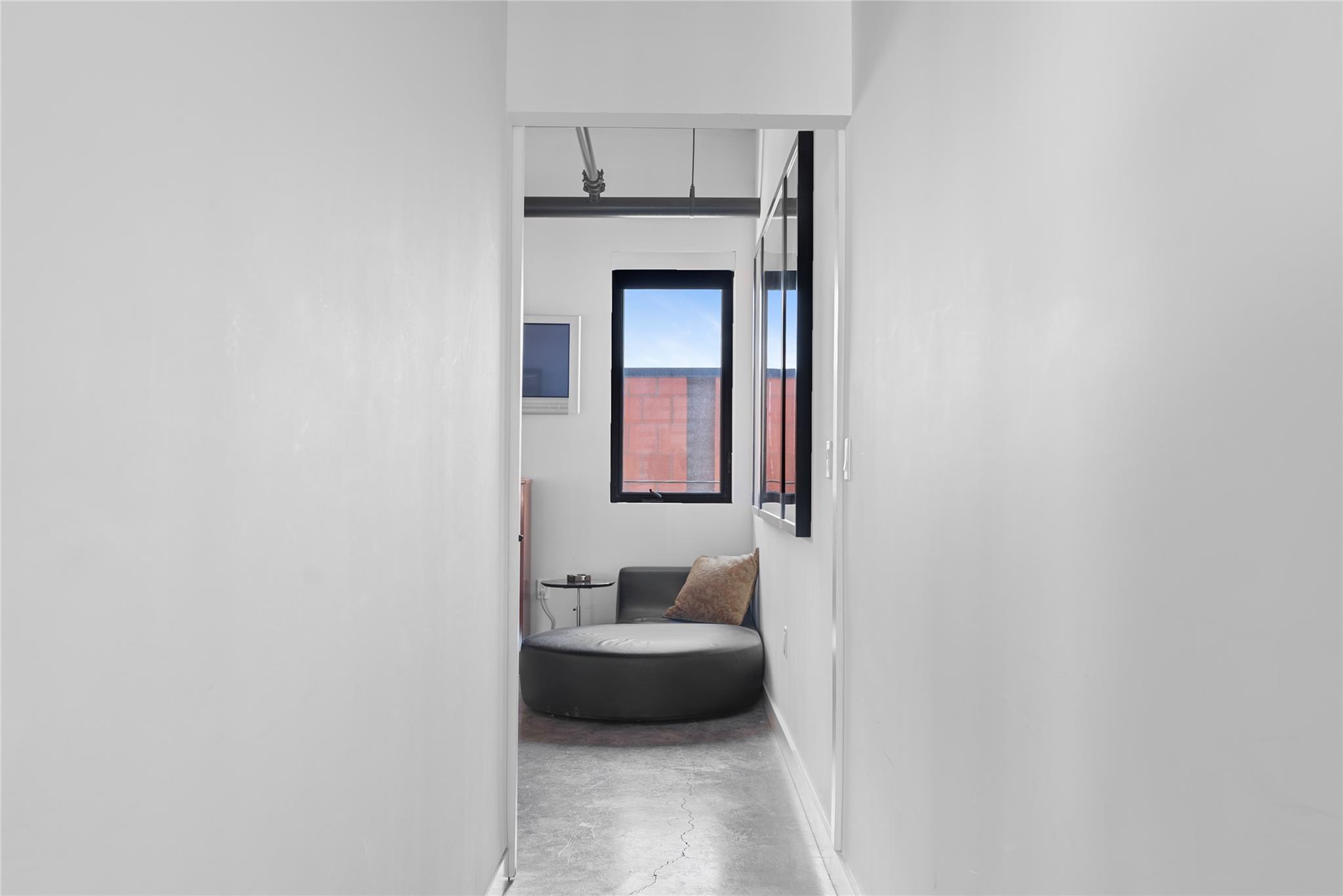 1401 Eva St # 406, Austin, TX 78704