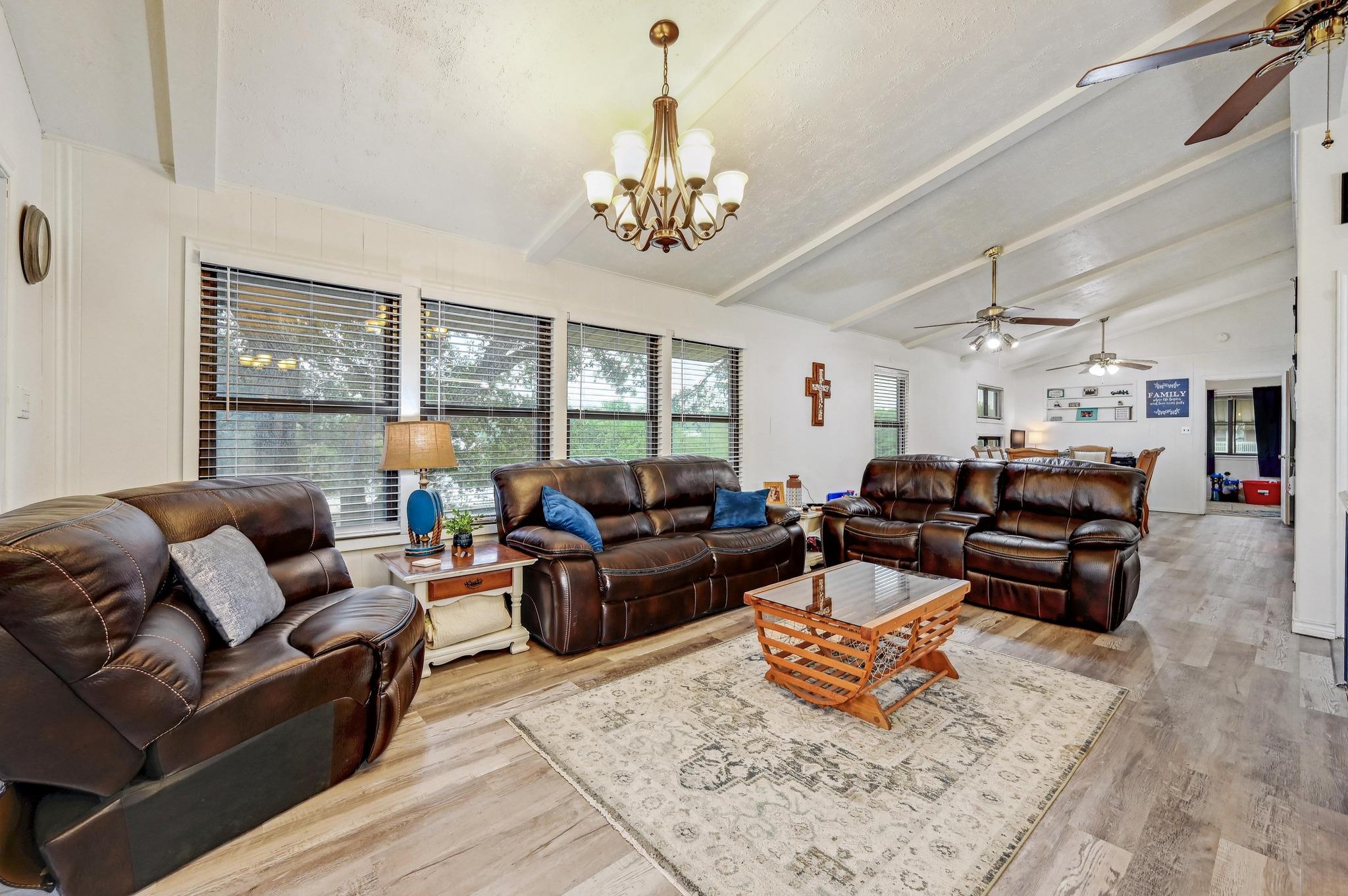 1303 Canyon Edge, Canyon Lake, TX 78133