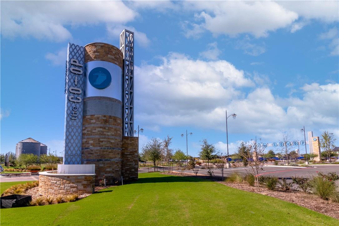 105 Bluejay Cv, Hutto, TX 78634