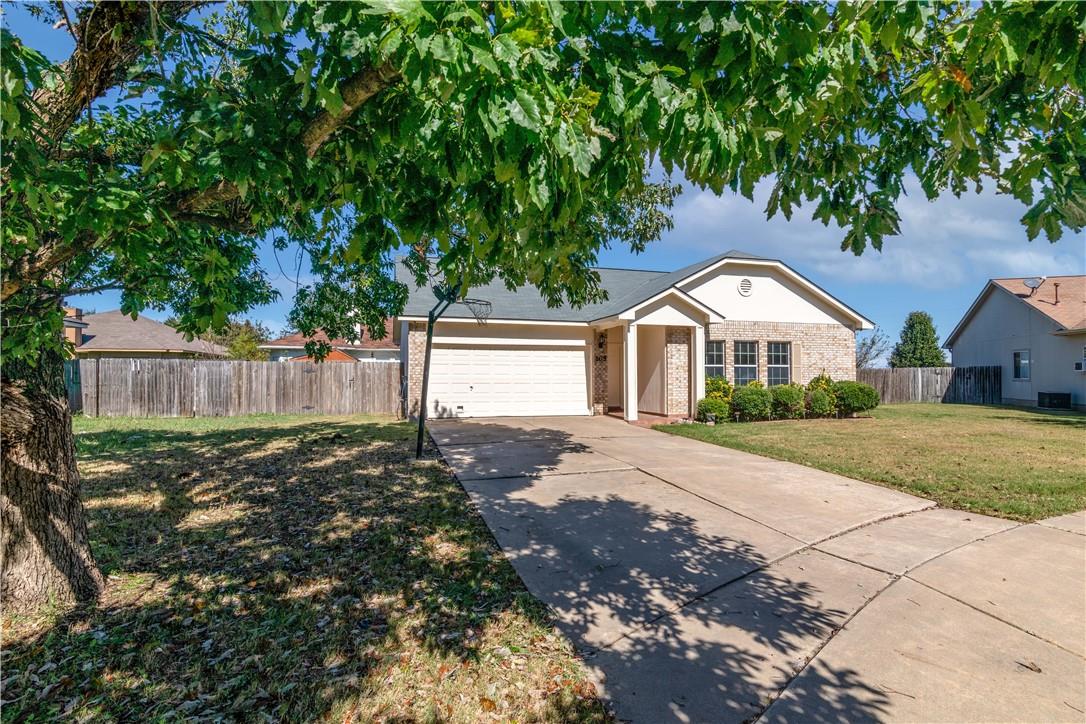 105 Bluejay Cv, Hutto, TX 78634