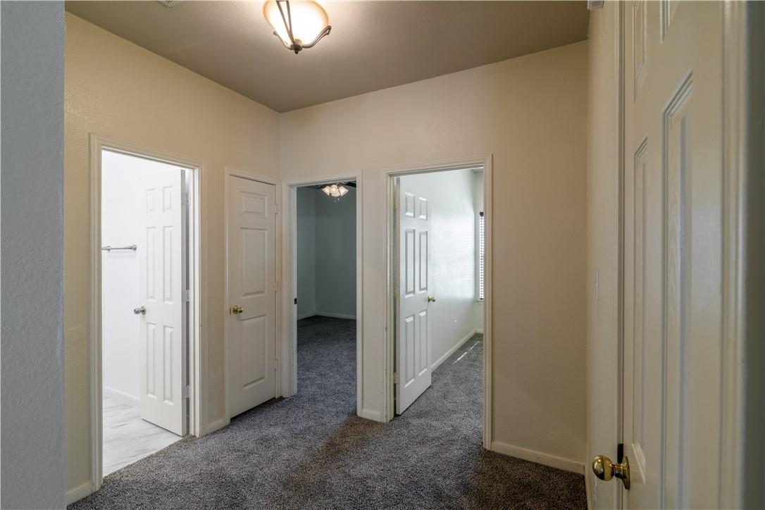 105 Bluejay Cv, Hutto, TX 78634