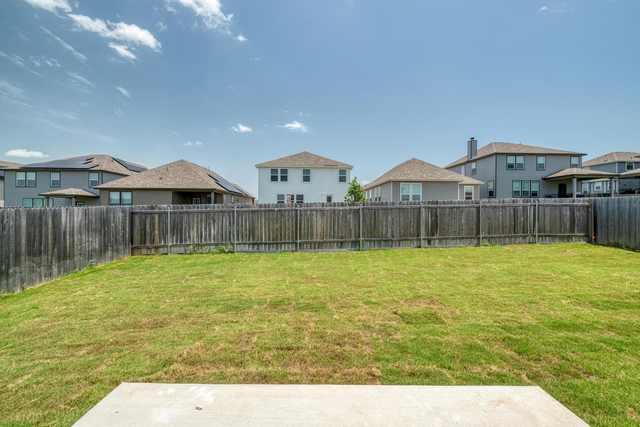 910 Yellow Ribbon Cv, Jarrell, TX 76537