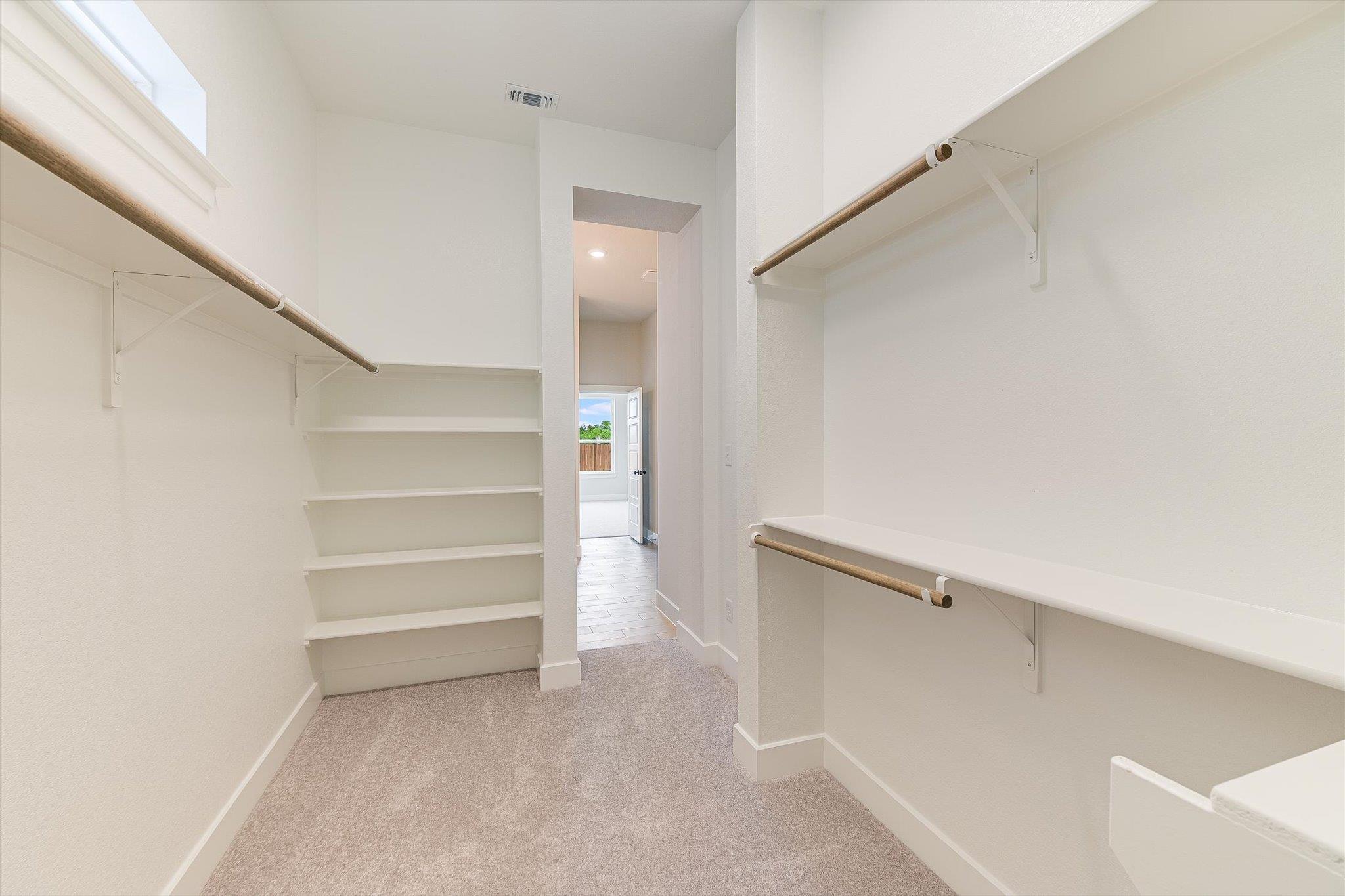 1401 South Brook Dr, Leander, TX 78641