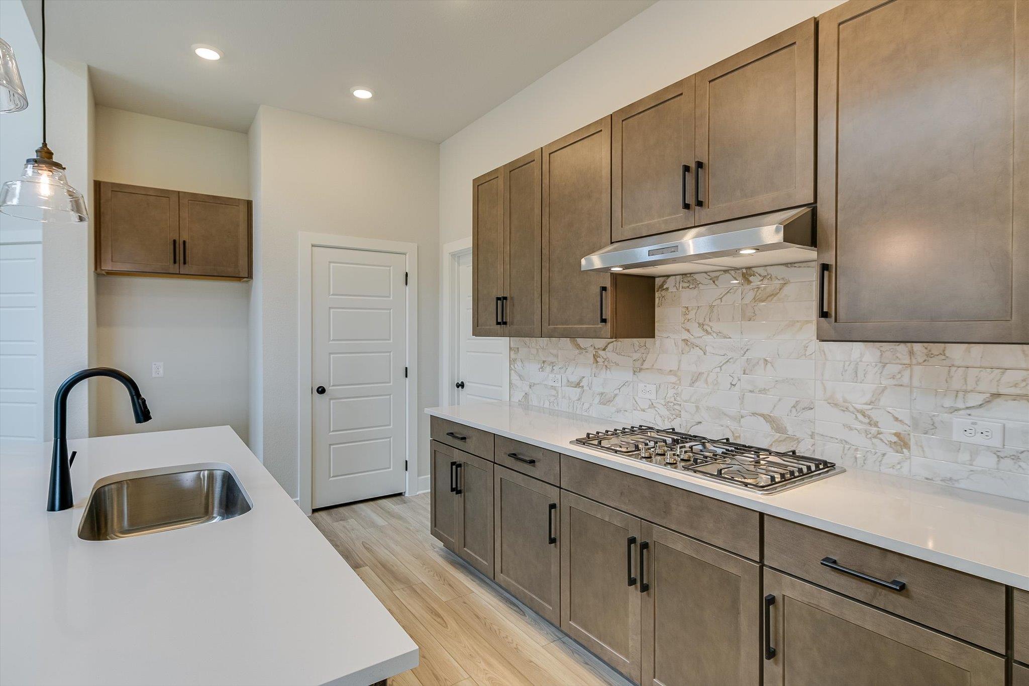 1401 South Brook Dr, Leander, TX 78641