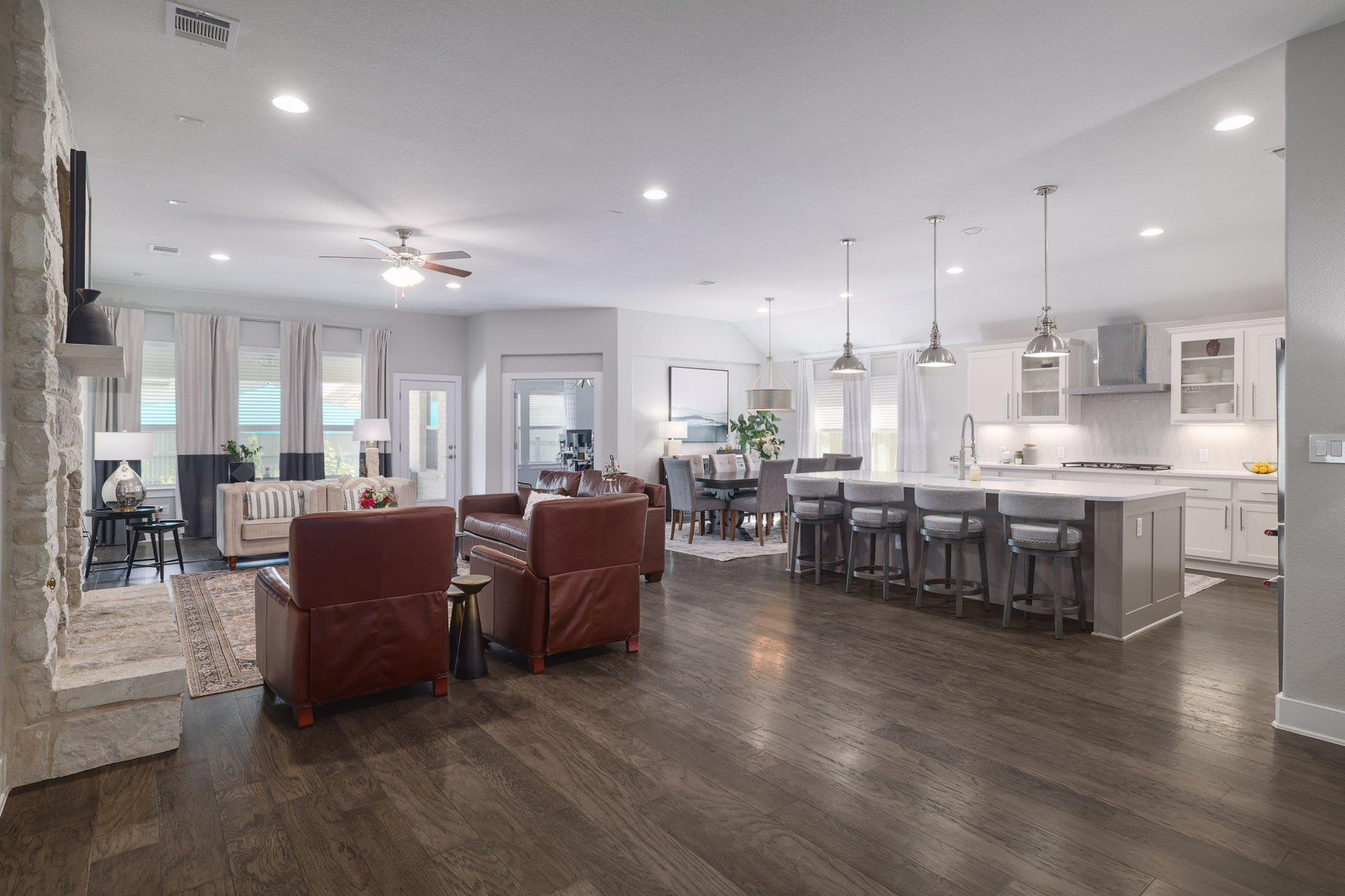 132 Lockhart Dr, Liberty Hill, TX 78642
