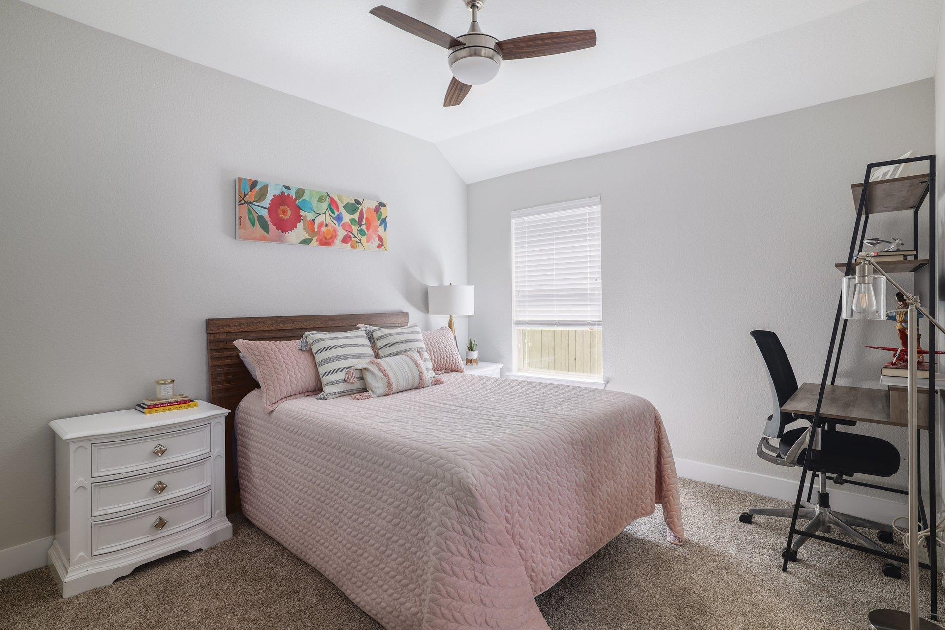 132 Lockhart Dr, Liberty Hill, TX 78642