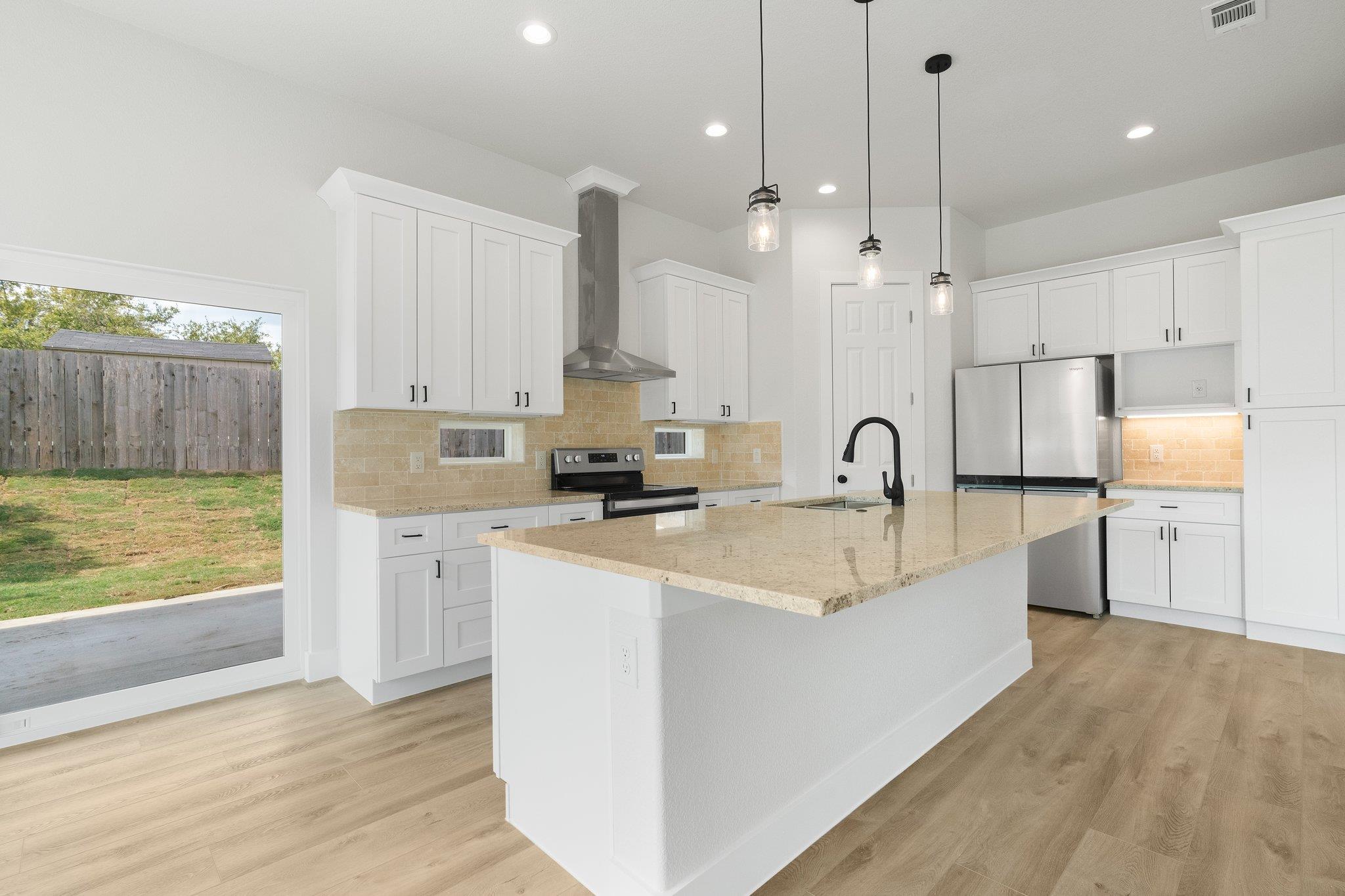 20405 Sunset Strip St, Lago Vista, TX 78645