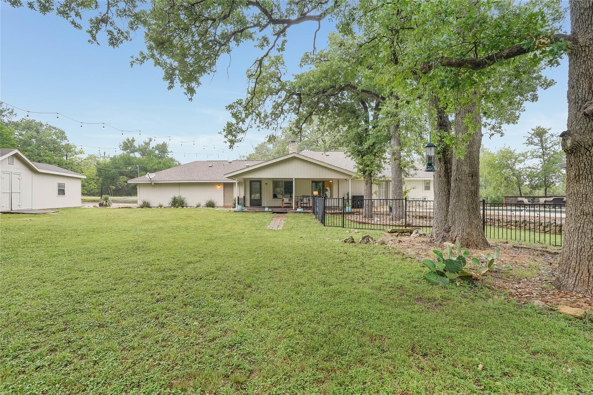 7913 Forest Vw, Austin, TX 78737