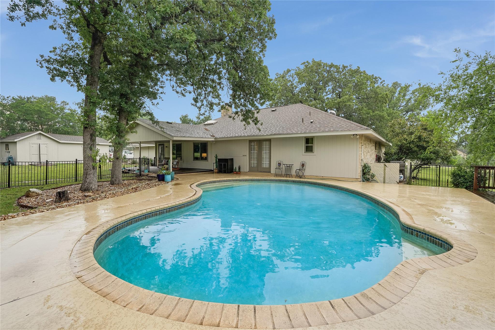 7913 Forest Vw, Austin, TX 78737