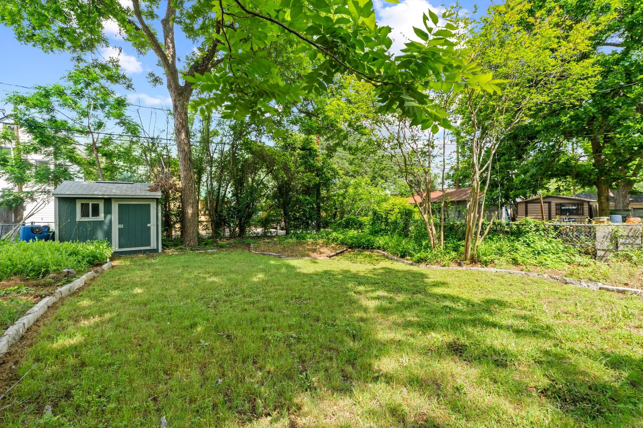 1806 Eva St, Austin, TX 78704