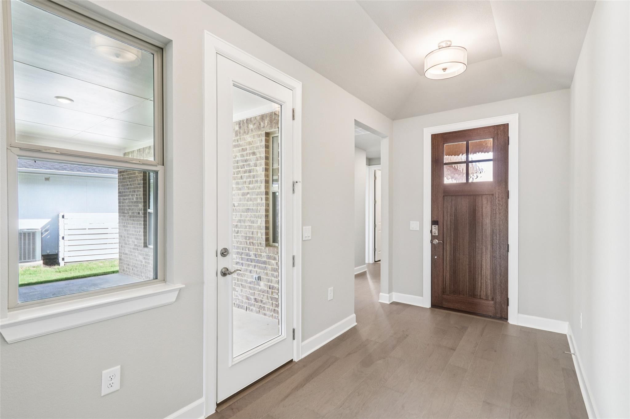 207 Sprinting Peak Dr, San Marcos, TX 78666