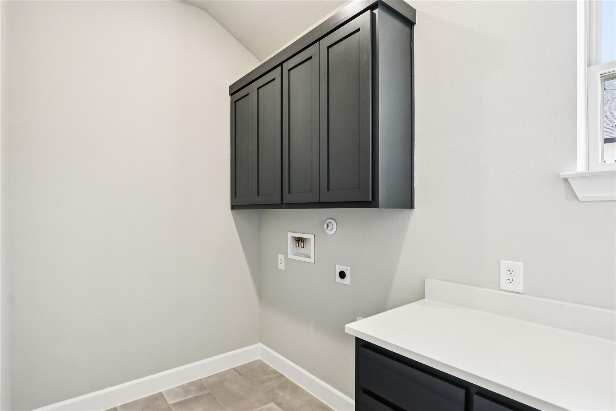 207 Sprinting Peak Dr, San Marcos, TX 78666