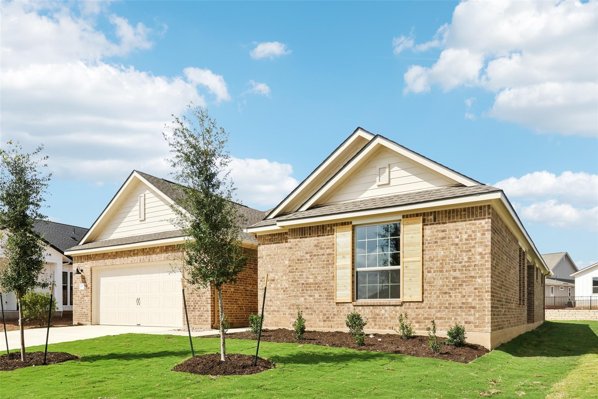 207 Sprinting Peak Dr, San Marcos, TX 78666