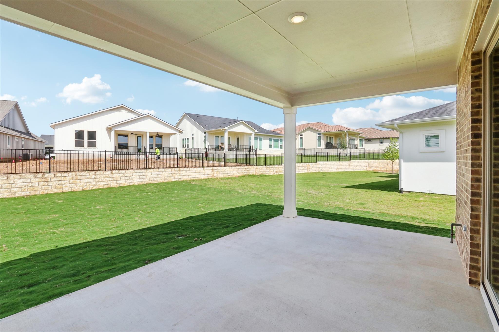 207 Sprinting Peak Dr, San Marcos, TX 78666