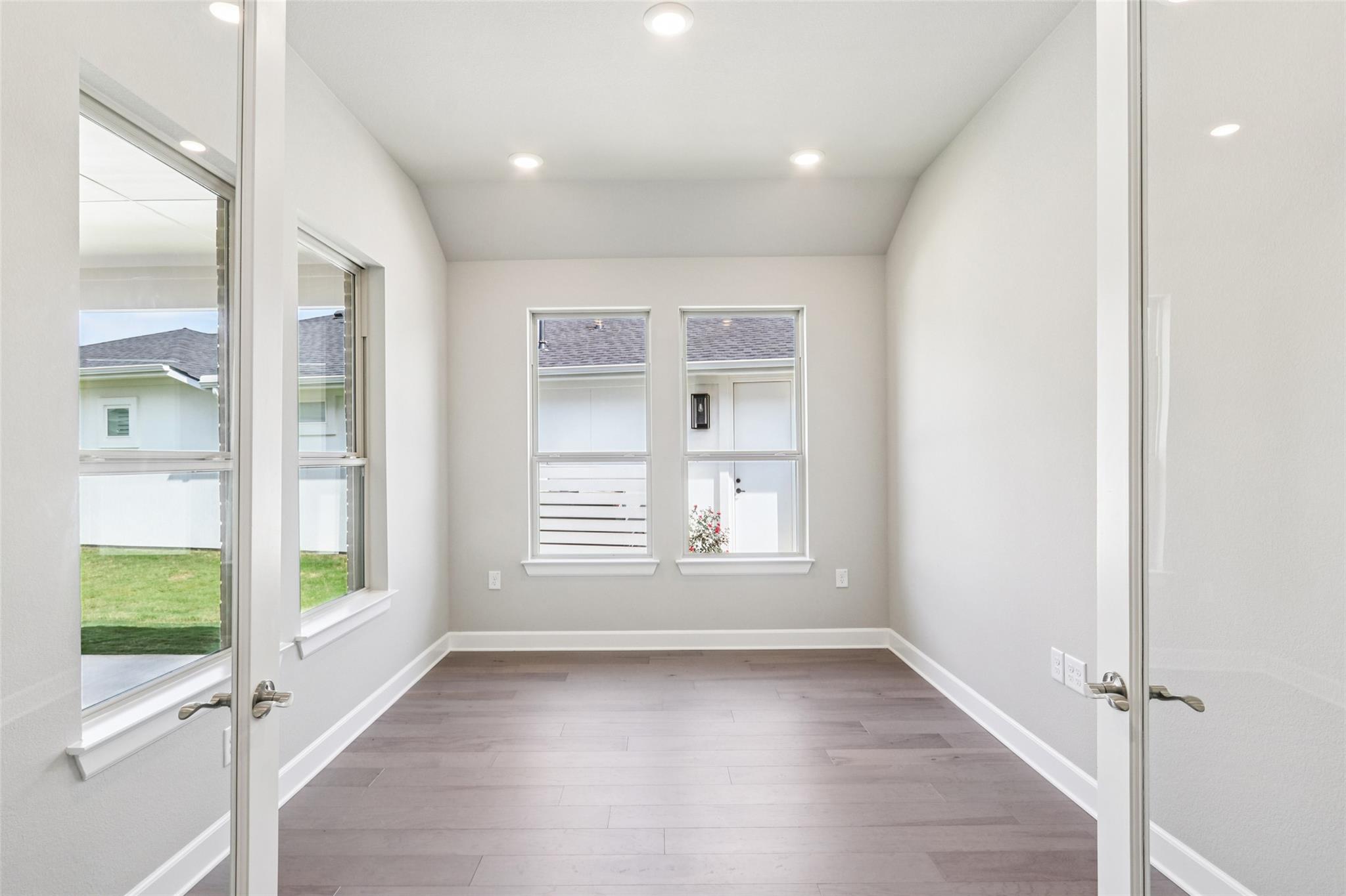 207 Sprinting Peak Dr, San Marcos, TX 78666