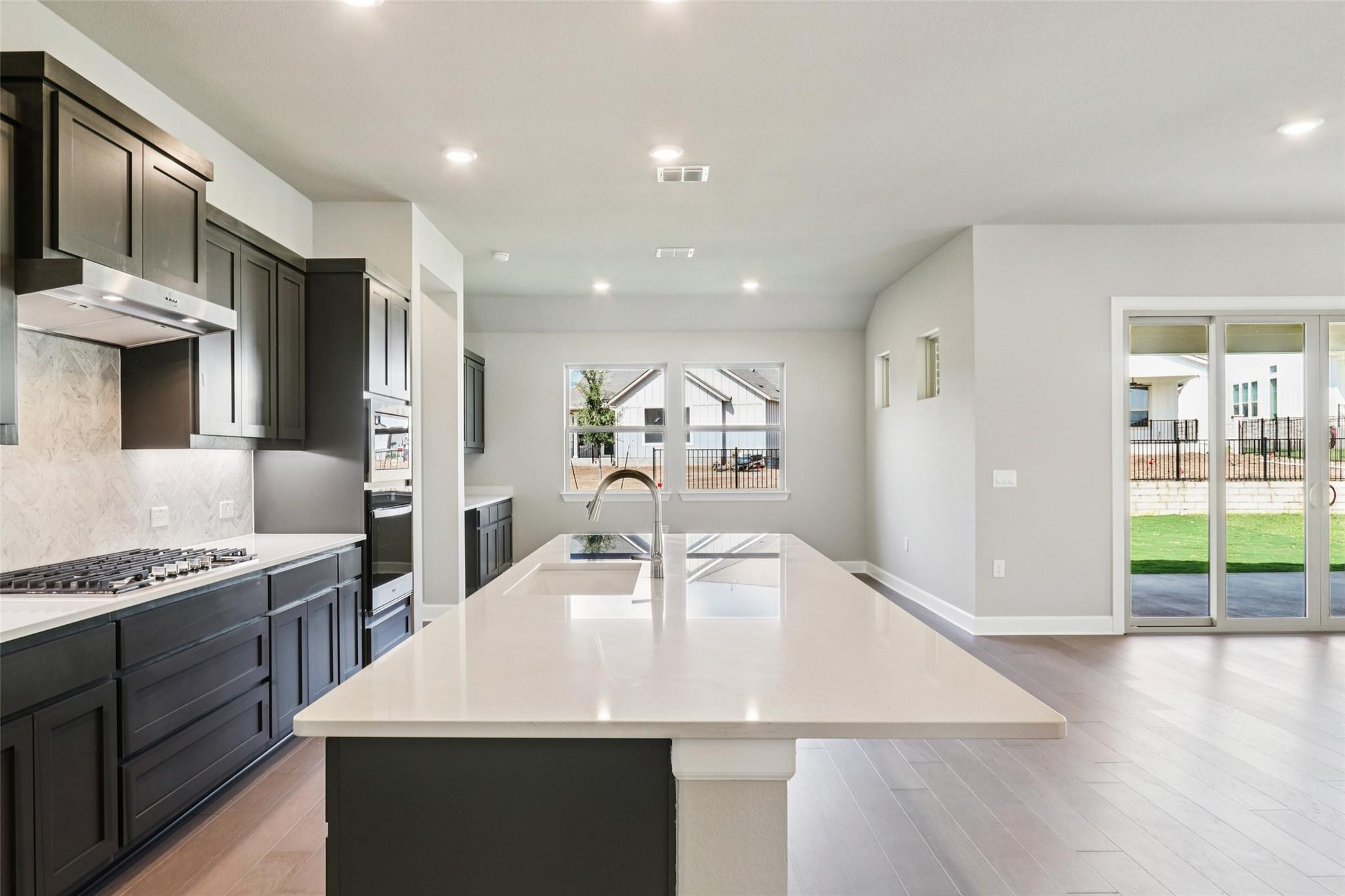 207 Sprinting Peak Dr, San Marcos, TX 78666