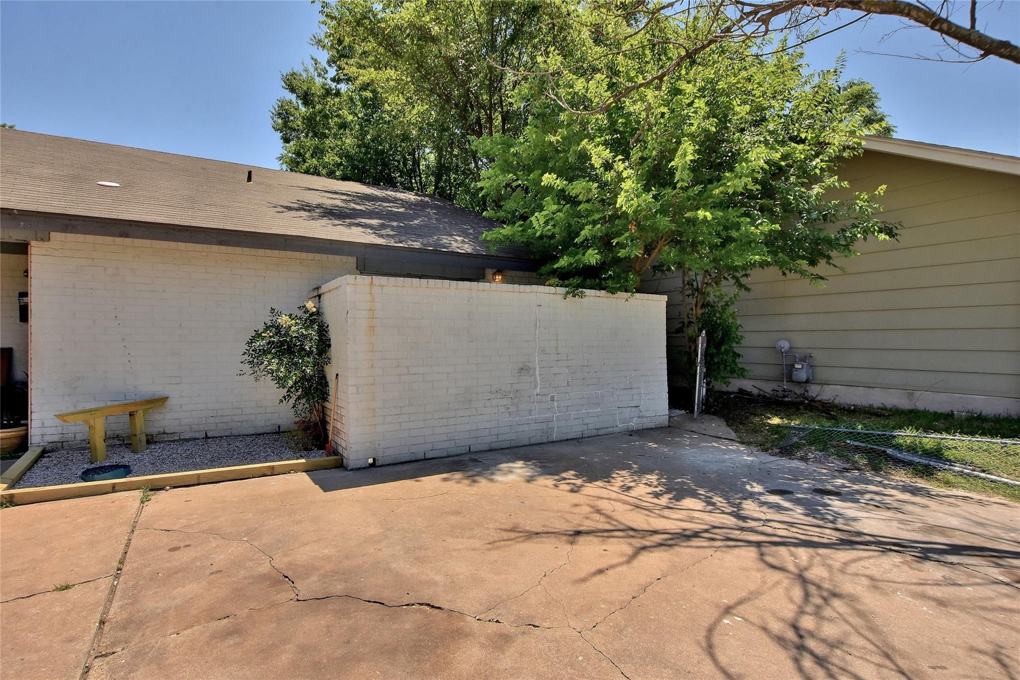 1301 Thornridge Rd # B, Austin, TX 78758