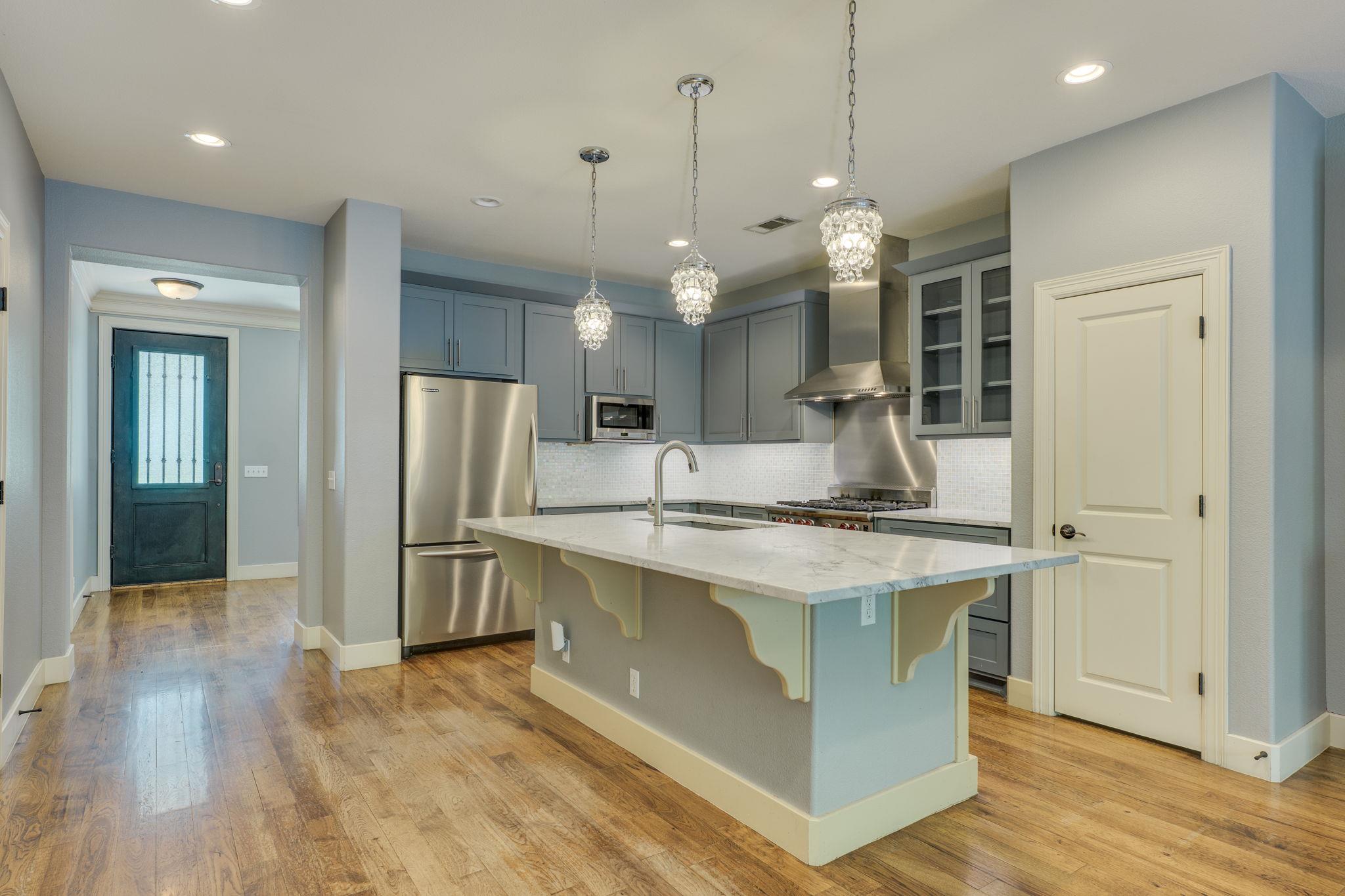 2112 W 11th St, Austin, TX 78703